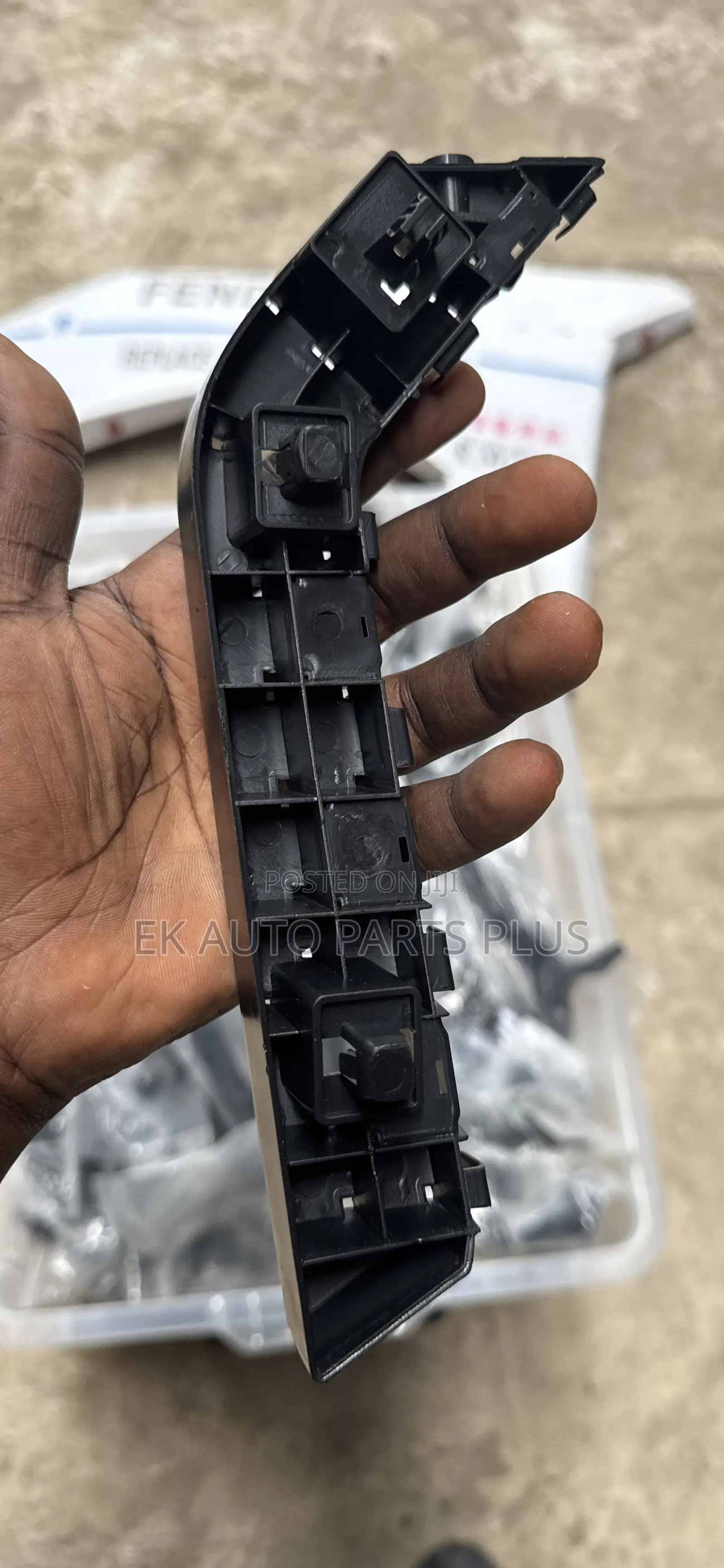 Honda Civic Front Bumper/Fender Lockers 2016 2017 2018 2019 2020 2021