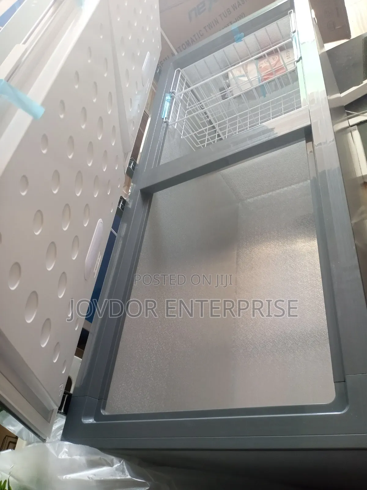 Nexus Double Door Chest Freezer (508litres)