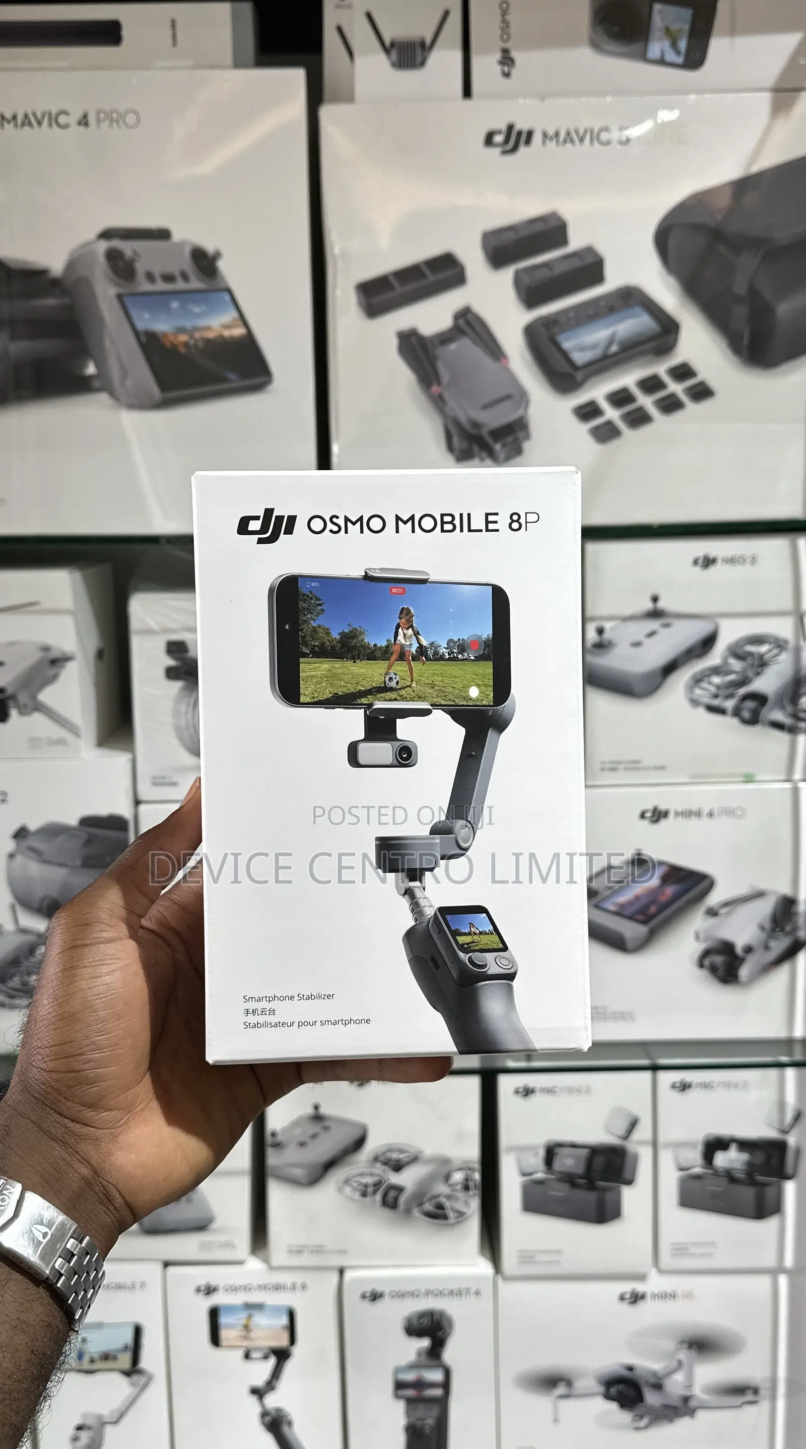 DJI Osmo Mobile 8P Advanced Tracking Combo