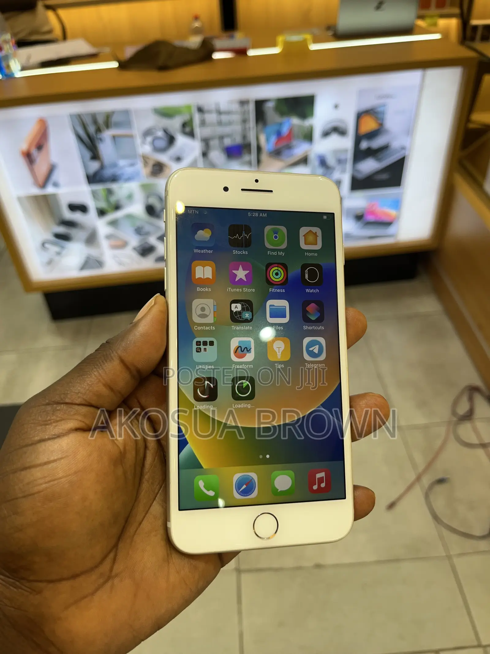 Apple iPhone 8 Plus 64 GB White