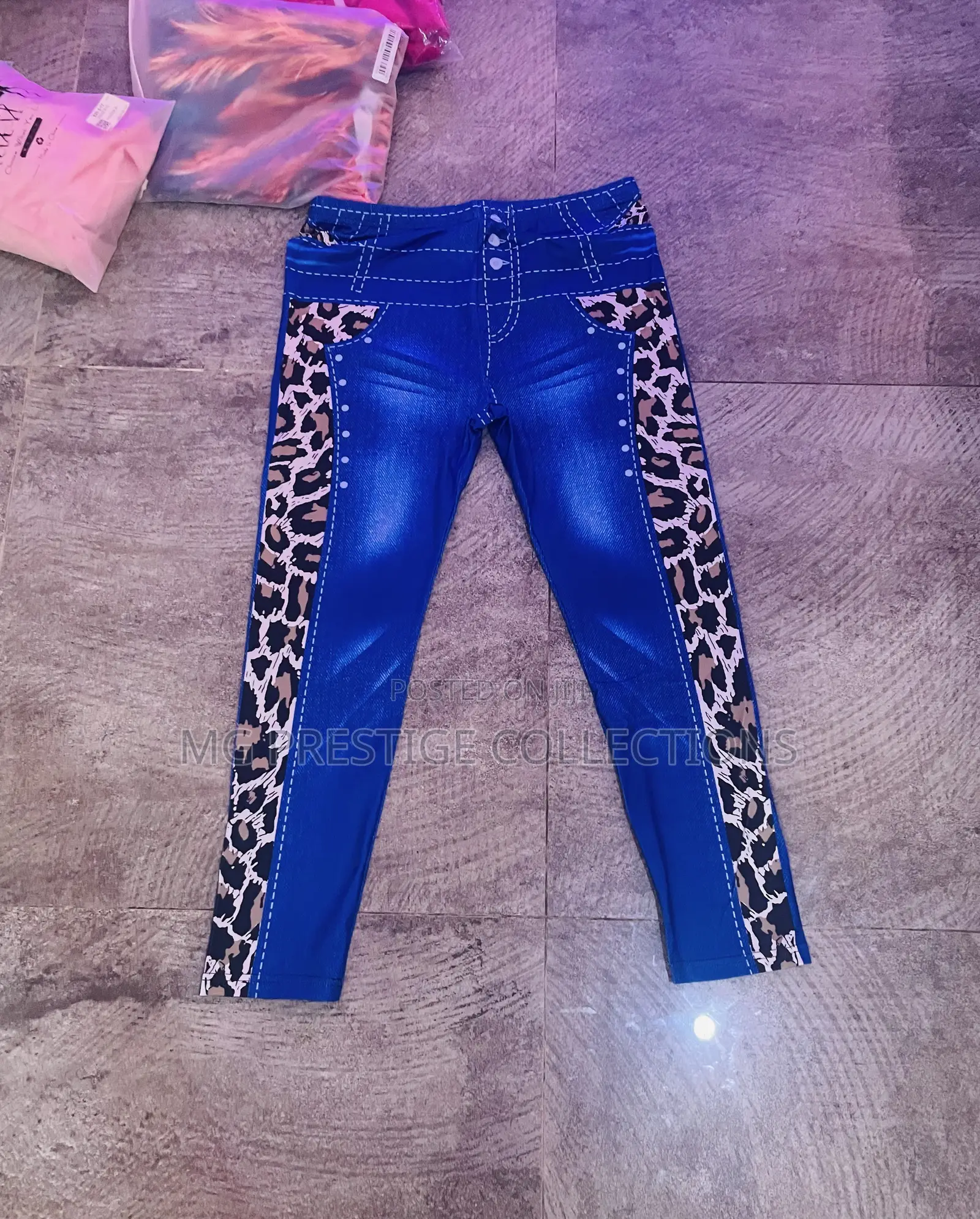 Stylish High-Waist Denim Print Jeggings With Leopard Side Patch