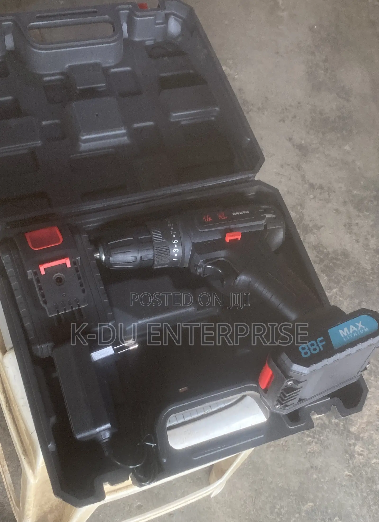 Cordless Drill 21V.(2batteries)