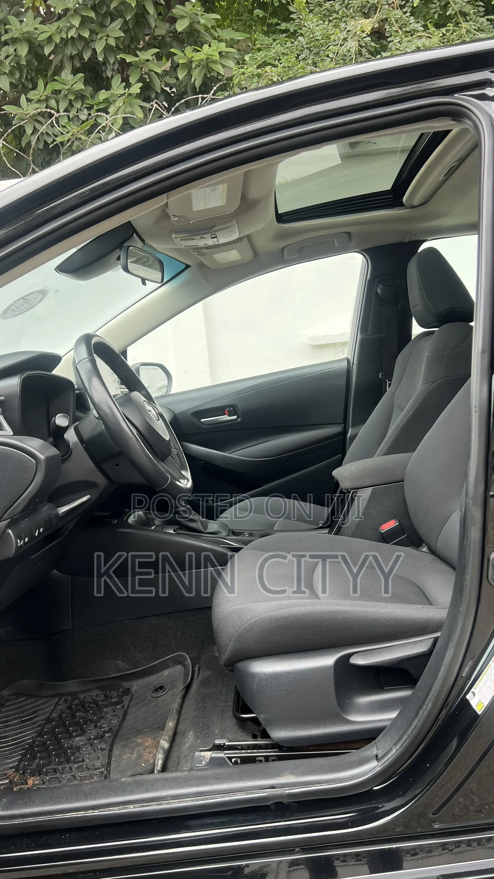 Toyota Corolla LE 2021 Black