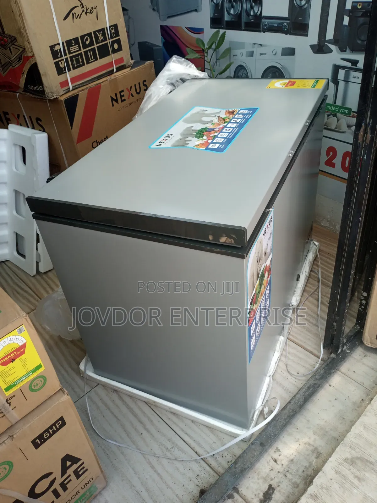 Nexus Chest Freezer (380litres)