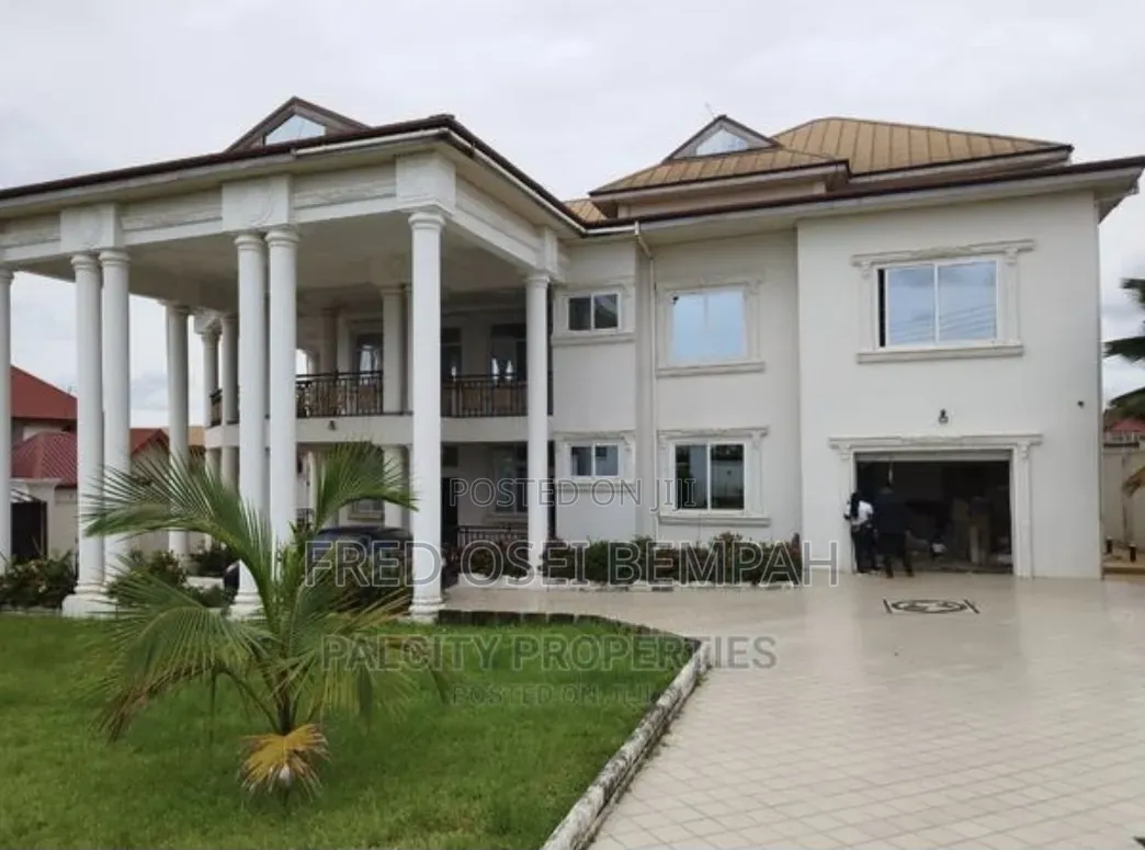 6bdrm Mansion in Kumasi Metropolitan for sale