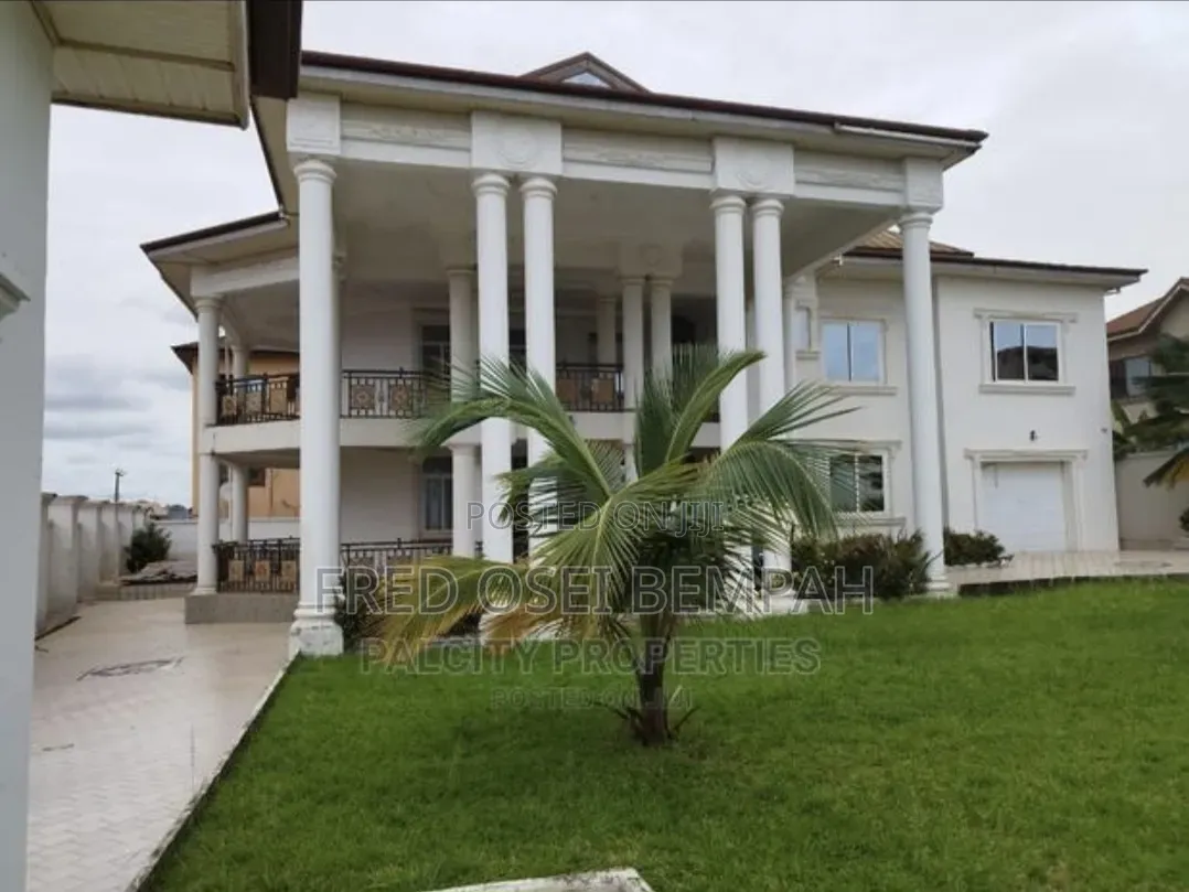 6bdrm Mansion in Kumasi Metropolitan for sale