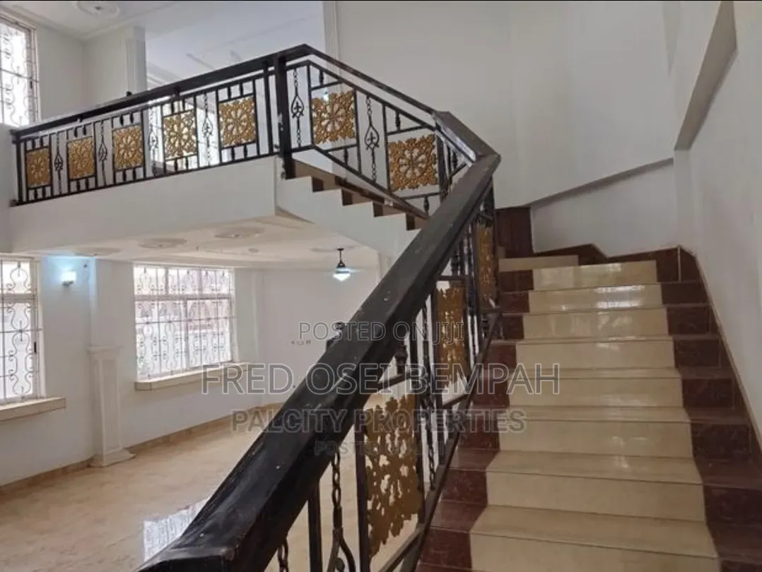 6bdrm Mansion in Kumasi Metropolitan for sale
