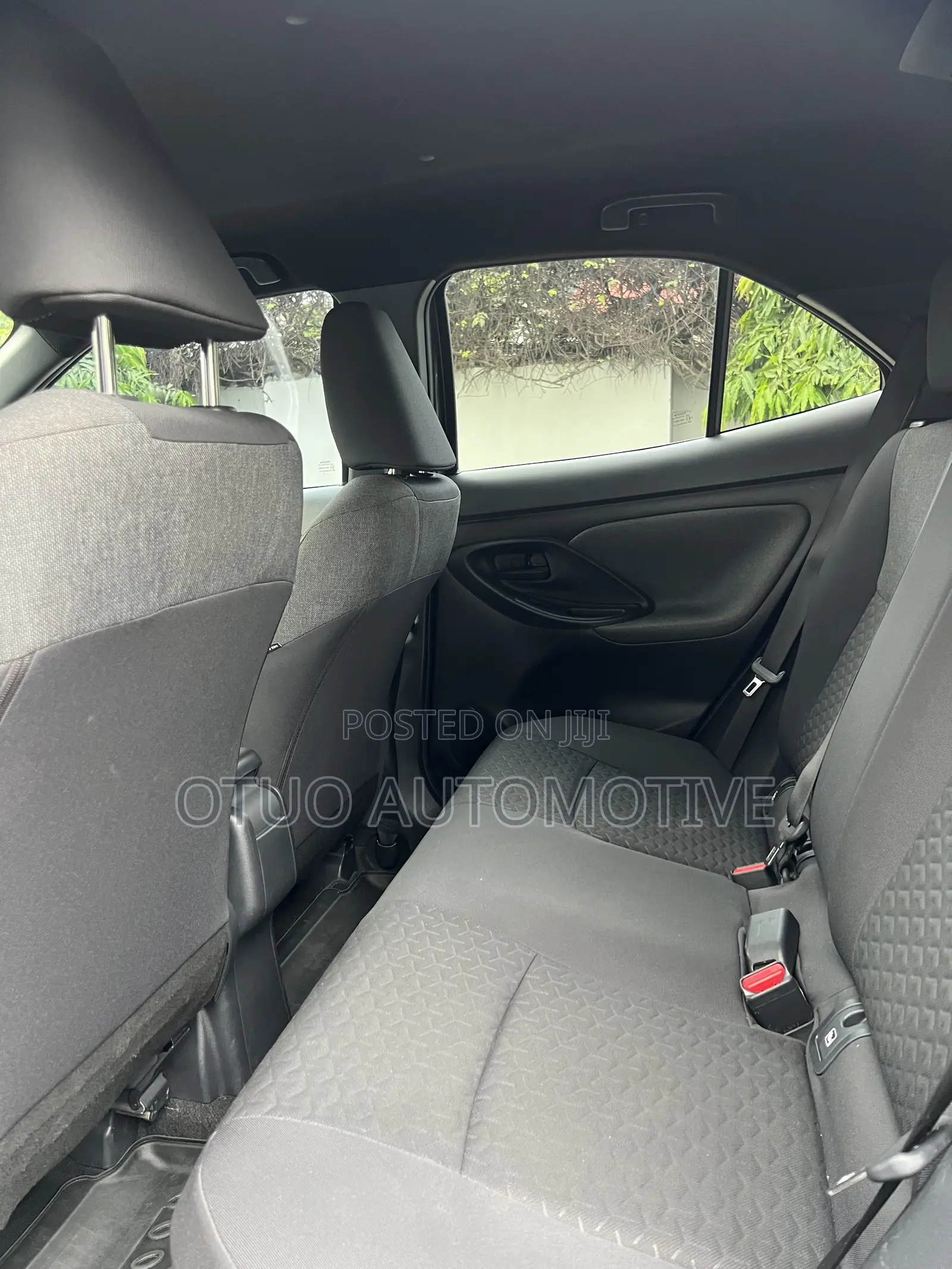 Toyota Yaris Cross 1.5 Hybrid AWD 2022 Gray