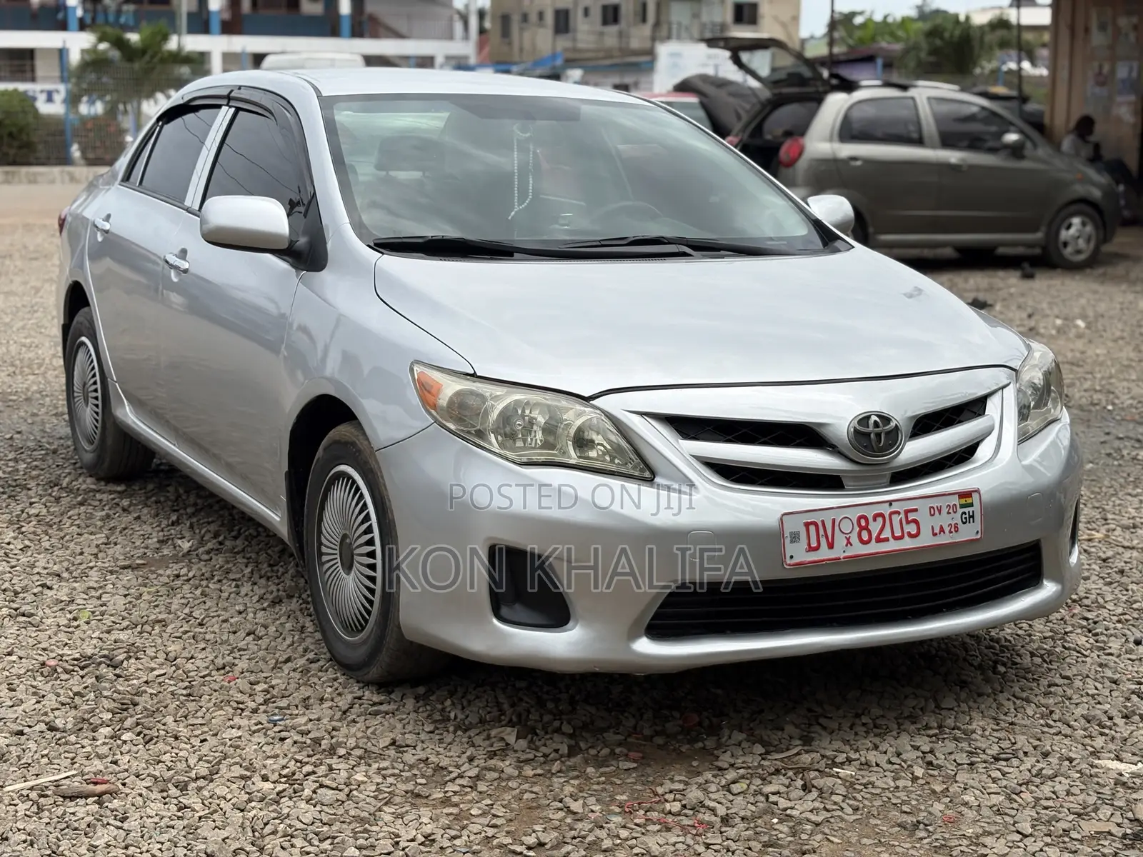 Toyota Corolla LE 4dr Sedan (1.8L 4cyl 4A) 2012 Silver
