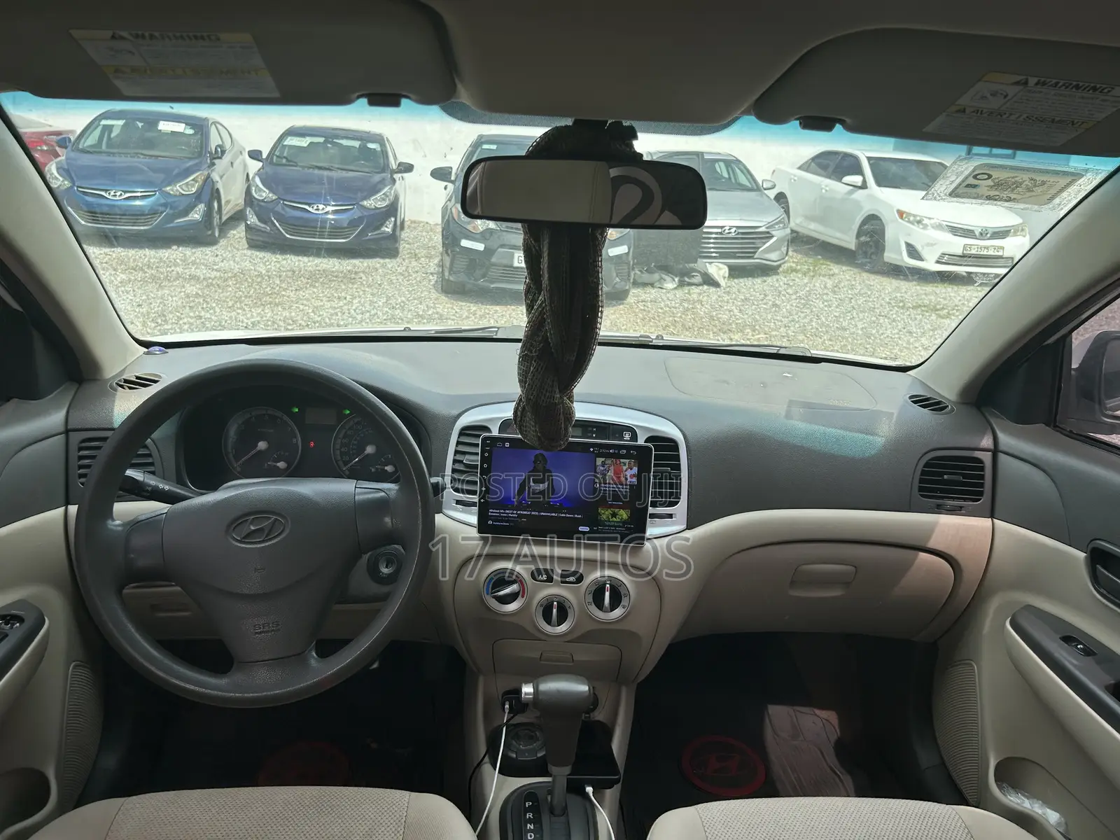 Hyundai Accent 2010 White