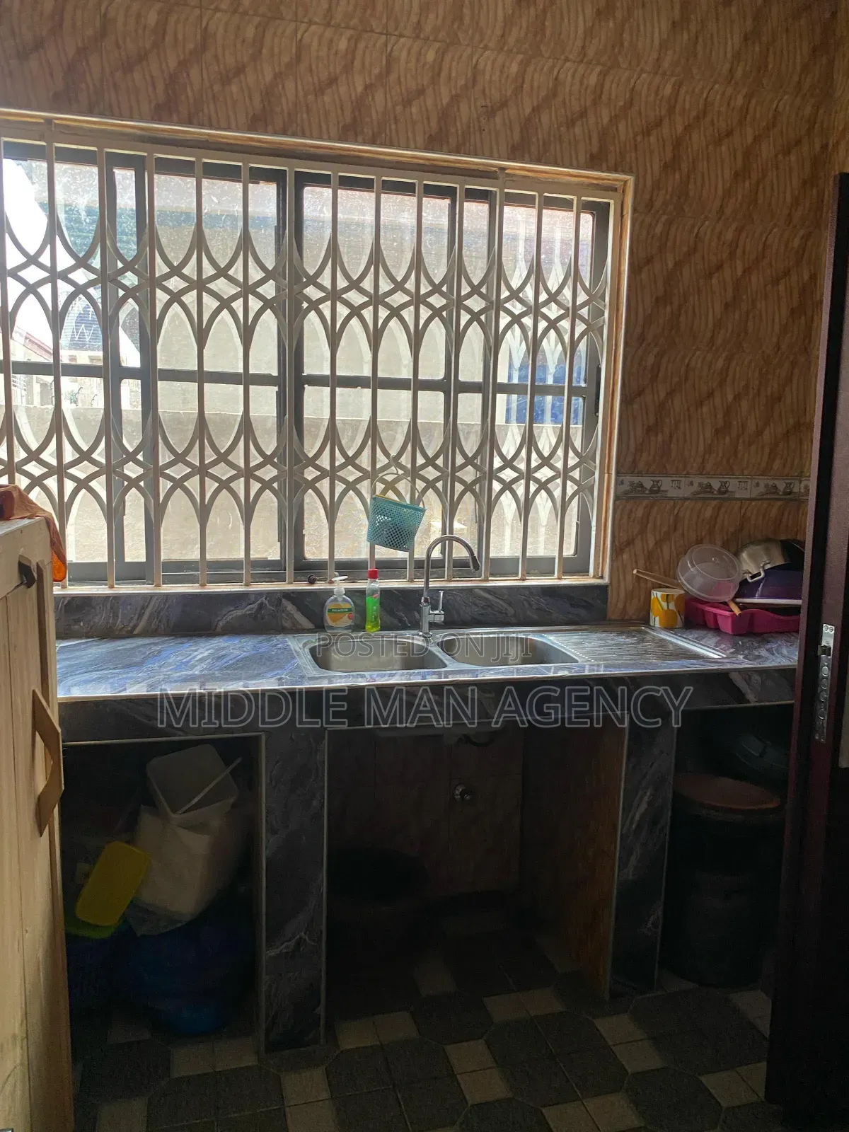 Furnished 4bdrm Apartment in Middle Man Agency, Kumasi Metropolitan