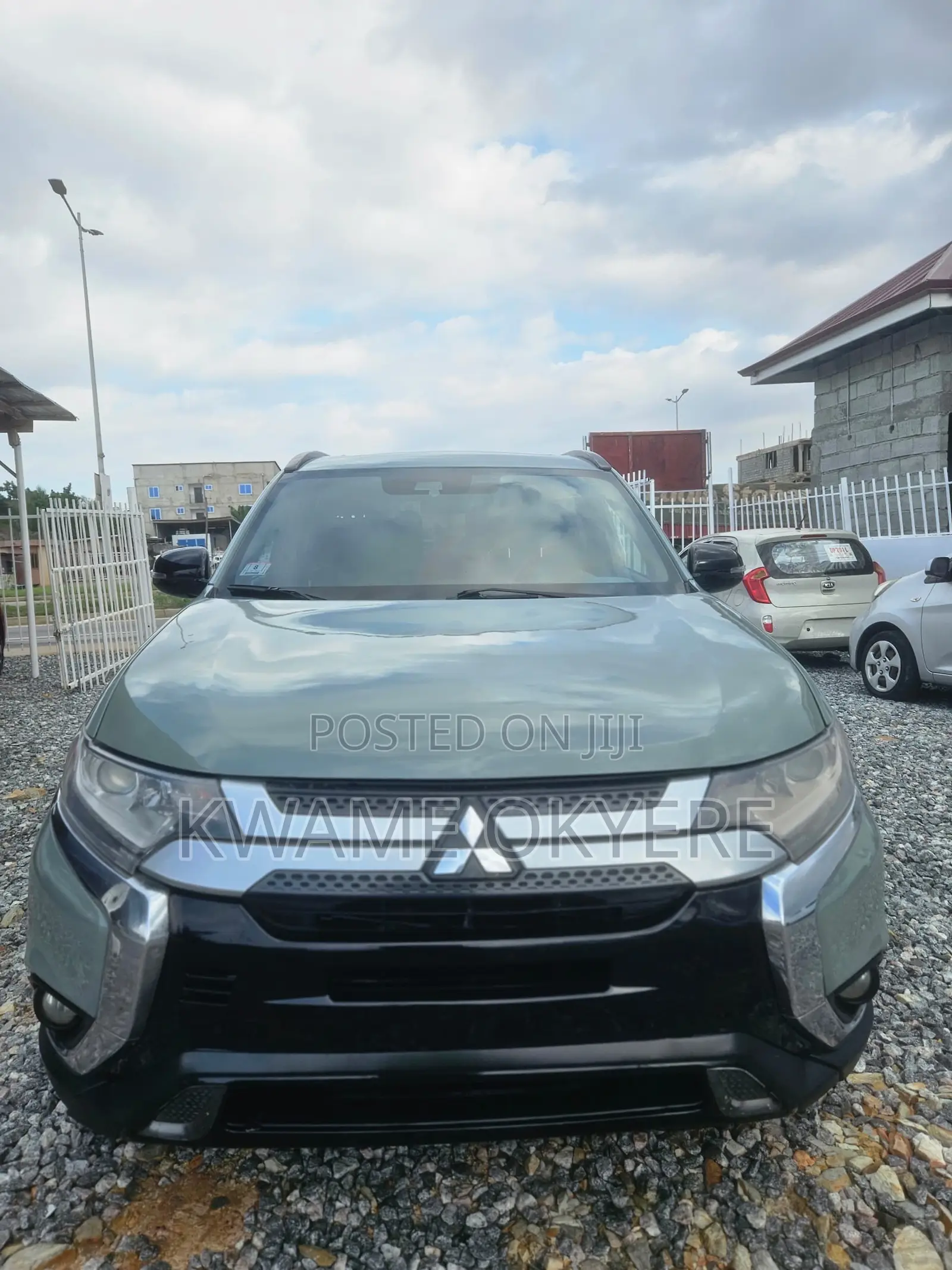Mitsubishi Outlander LE FWD 2020 Green