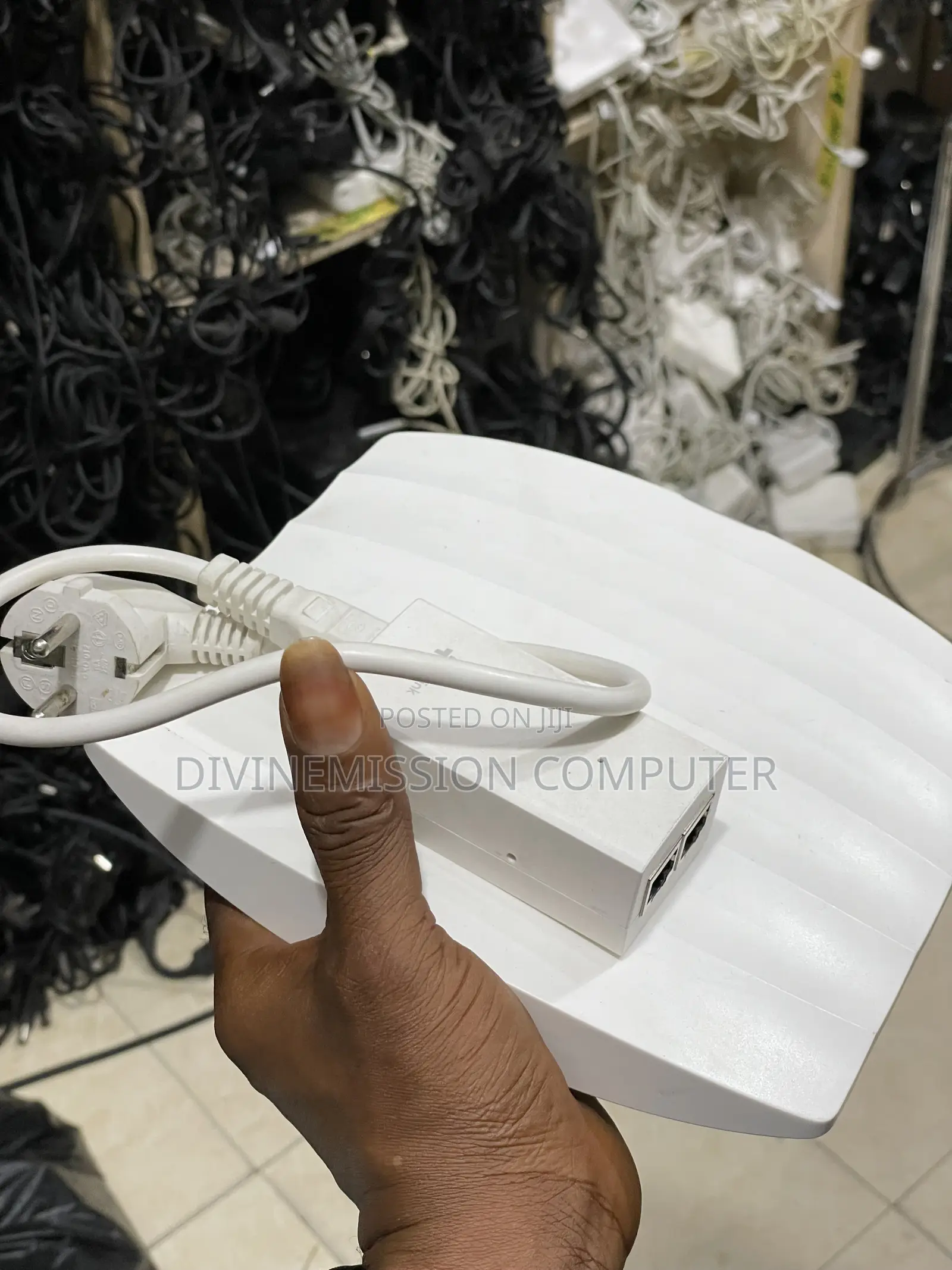 TP Link EAP225 Omada, AC 1350 Wireless Band Gigabit .