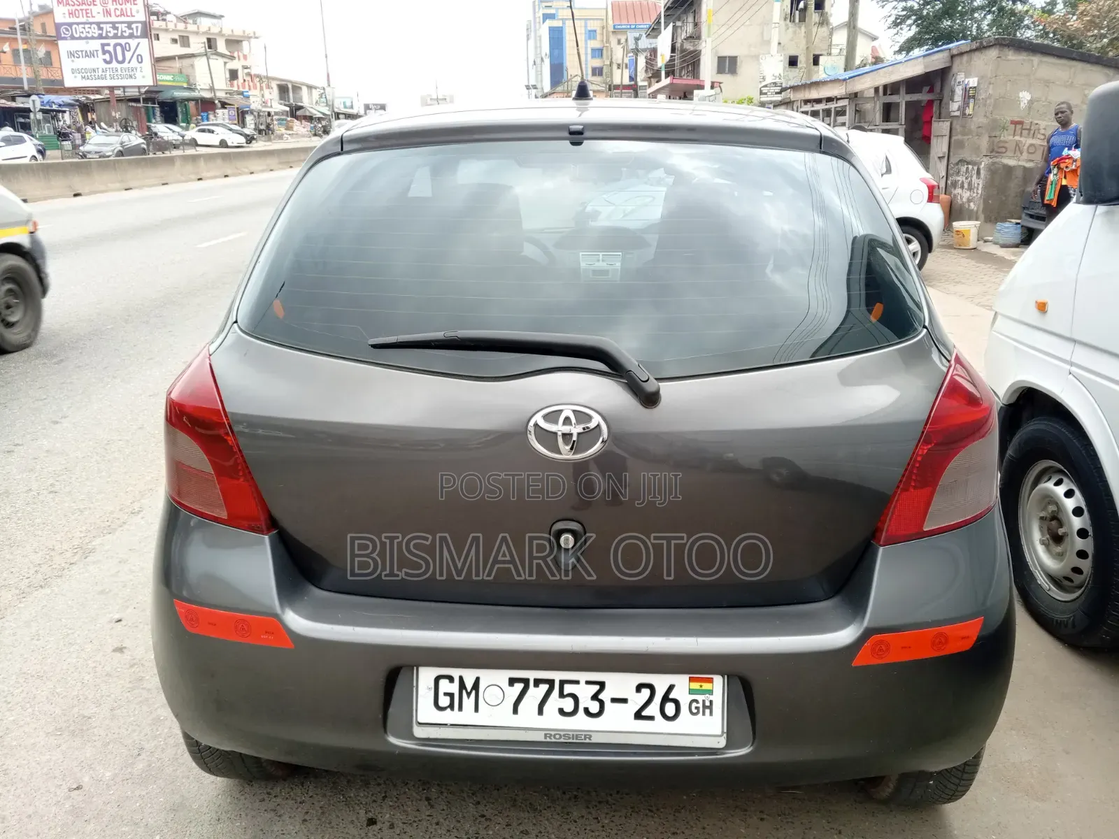 Toyota Vitz 1.3 FWD 5dr 2010 Gray