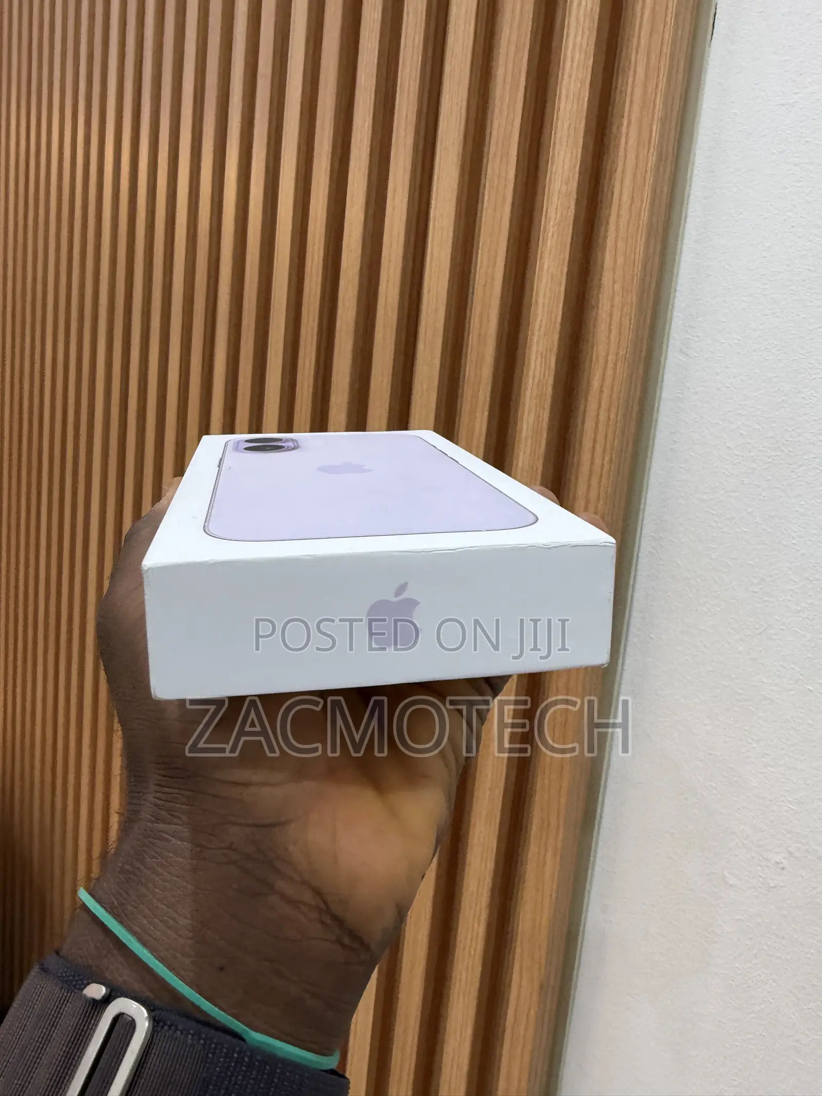 New Apple iPhone 17 256 GB