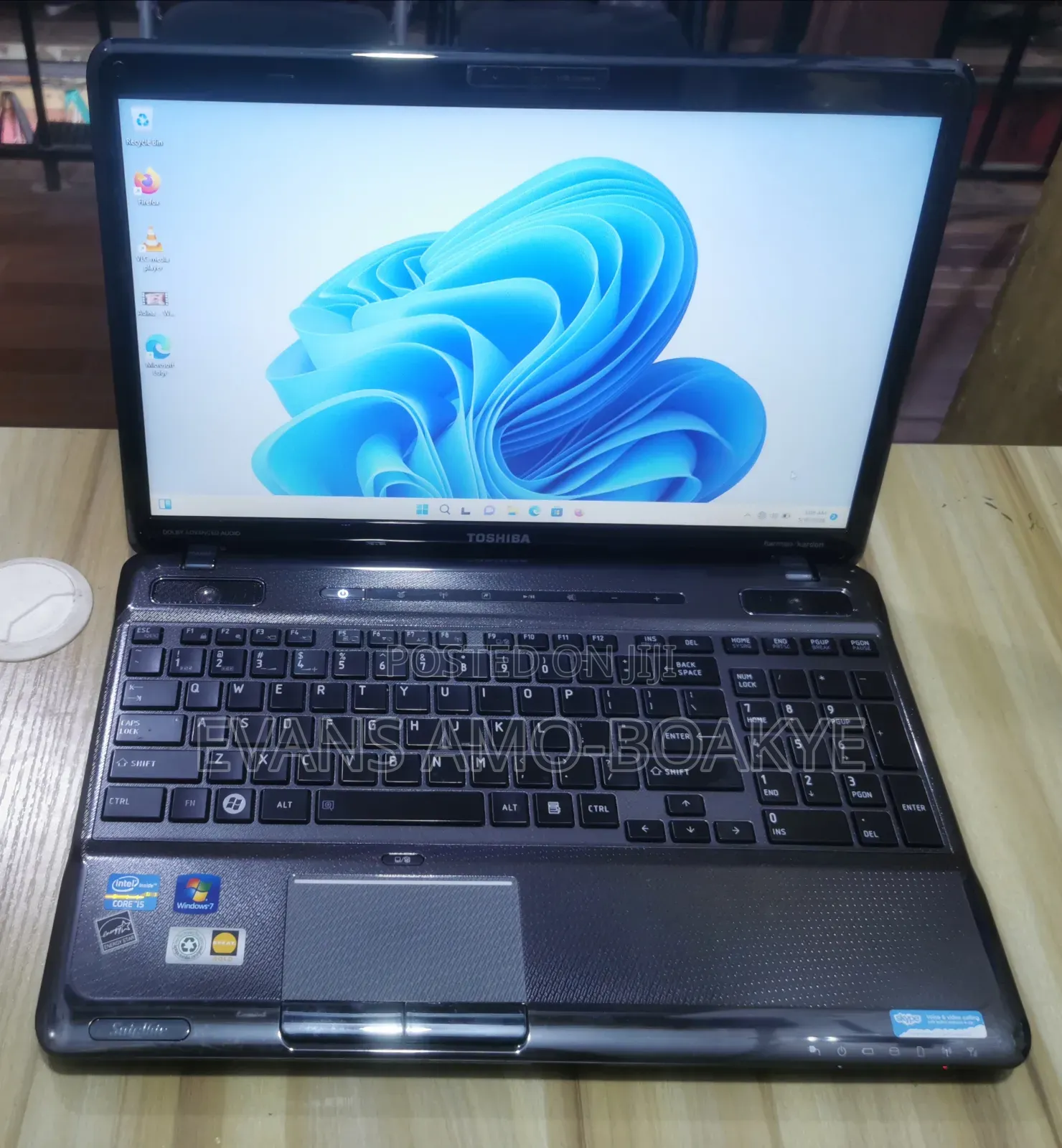 Laptop Toshiba Satellite A500 8GB Intel Core i5 HDD 500GB