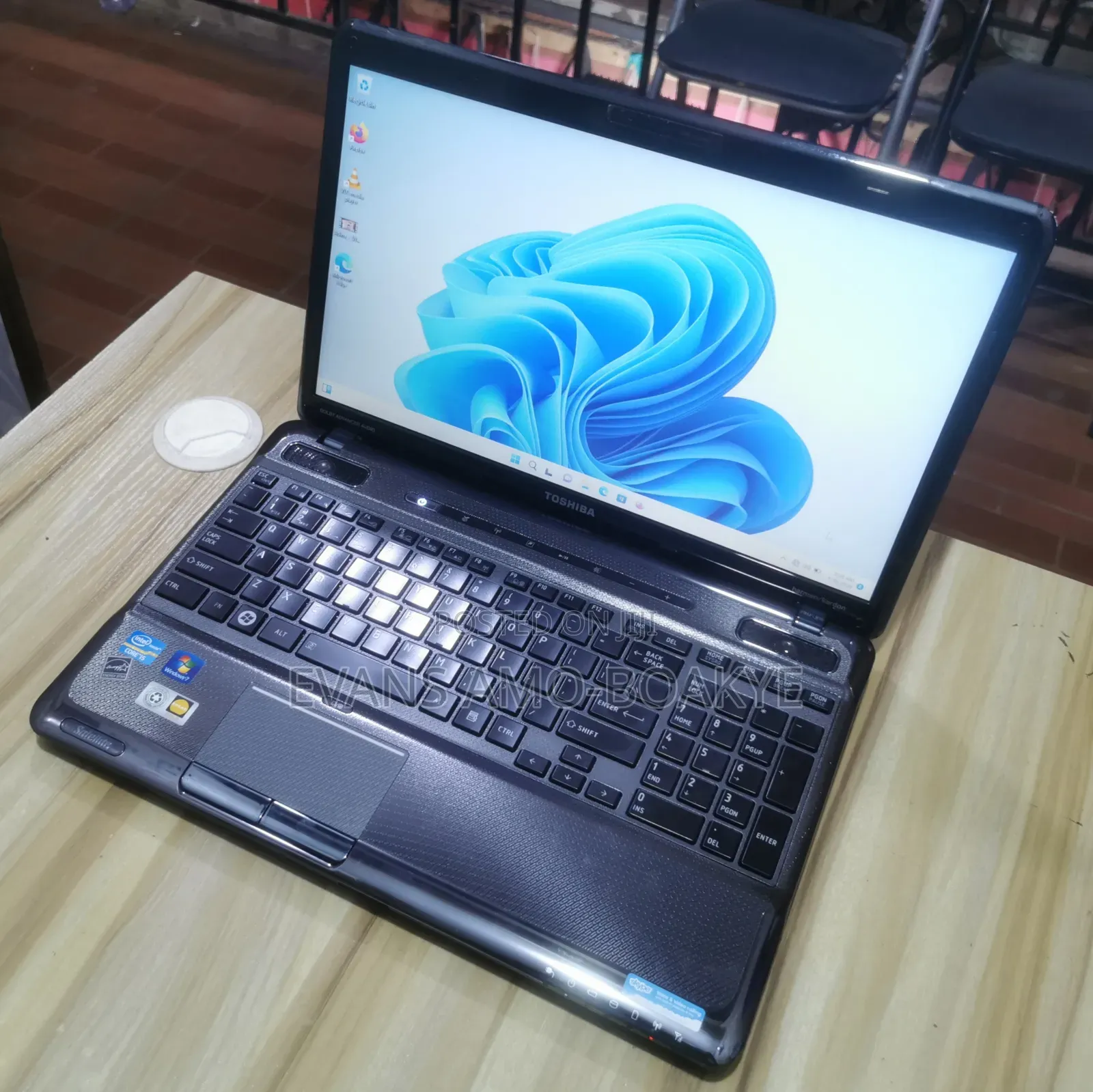 Laptop Toshiba Satellite A500 8GB Intel Core i5 HDD 500GB