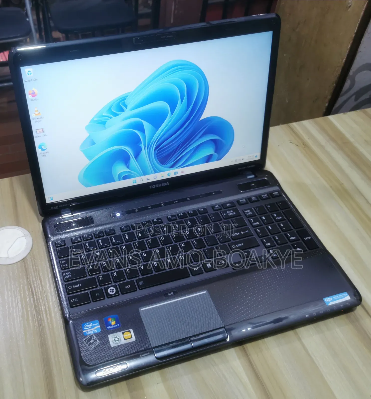 Laptop Toshiba Satellite A500 8GB Intel Core i5 HDD 500GB