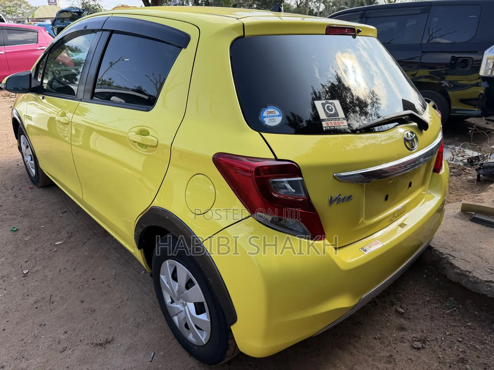 Toyota Vitz 1.3 FWD 5dr 2015 Yellow