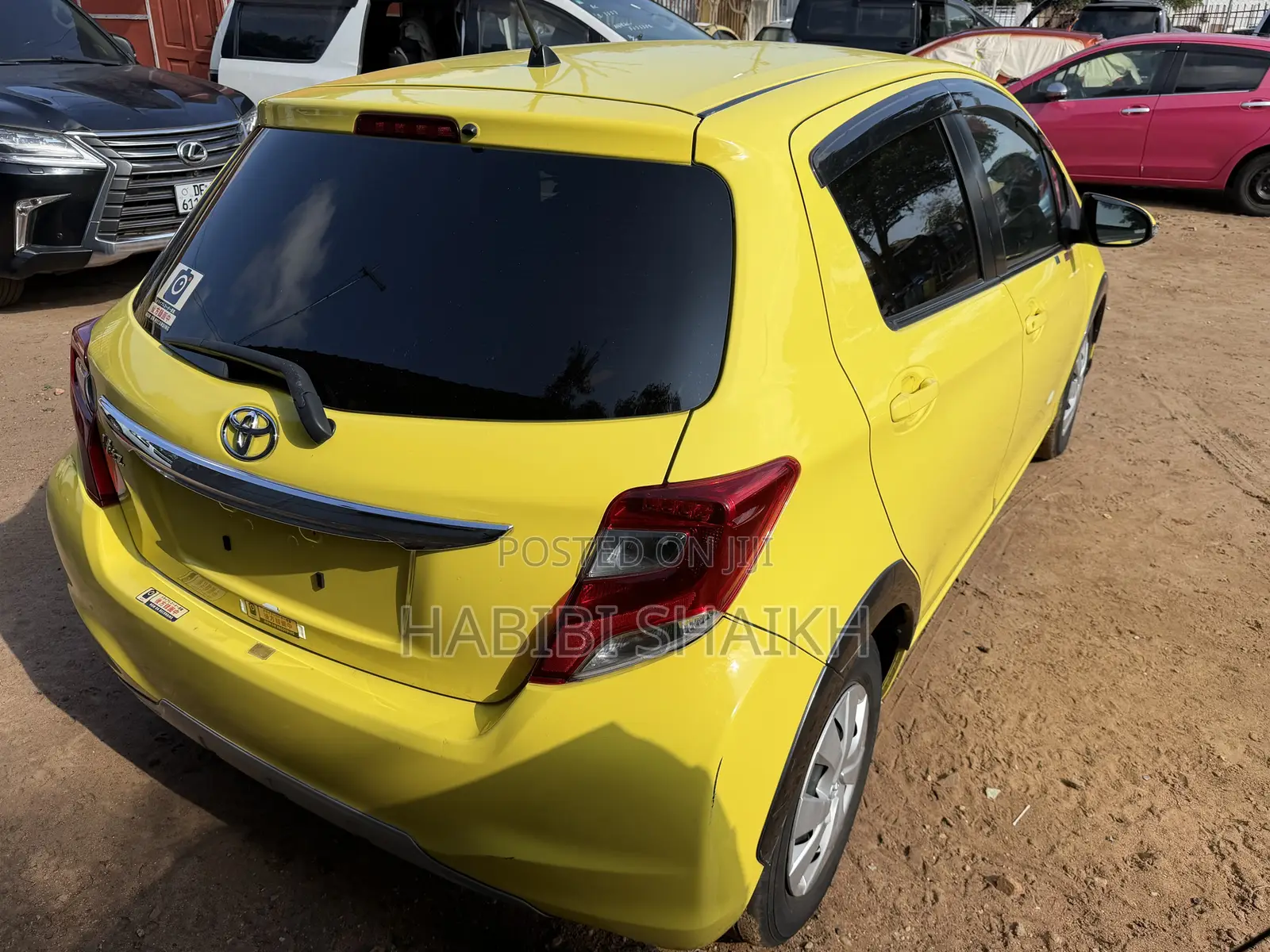 Toyota Vitz 1.3 FWD 5dr 2015 Yellow