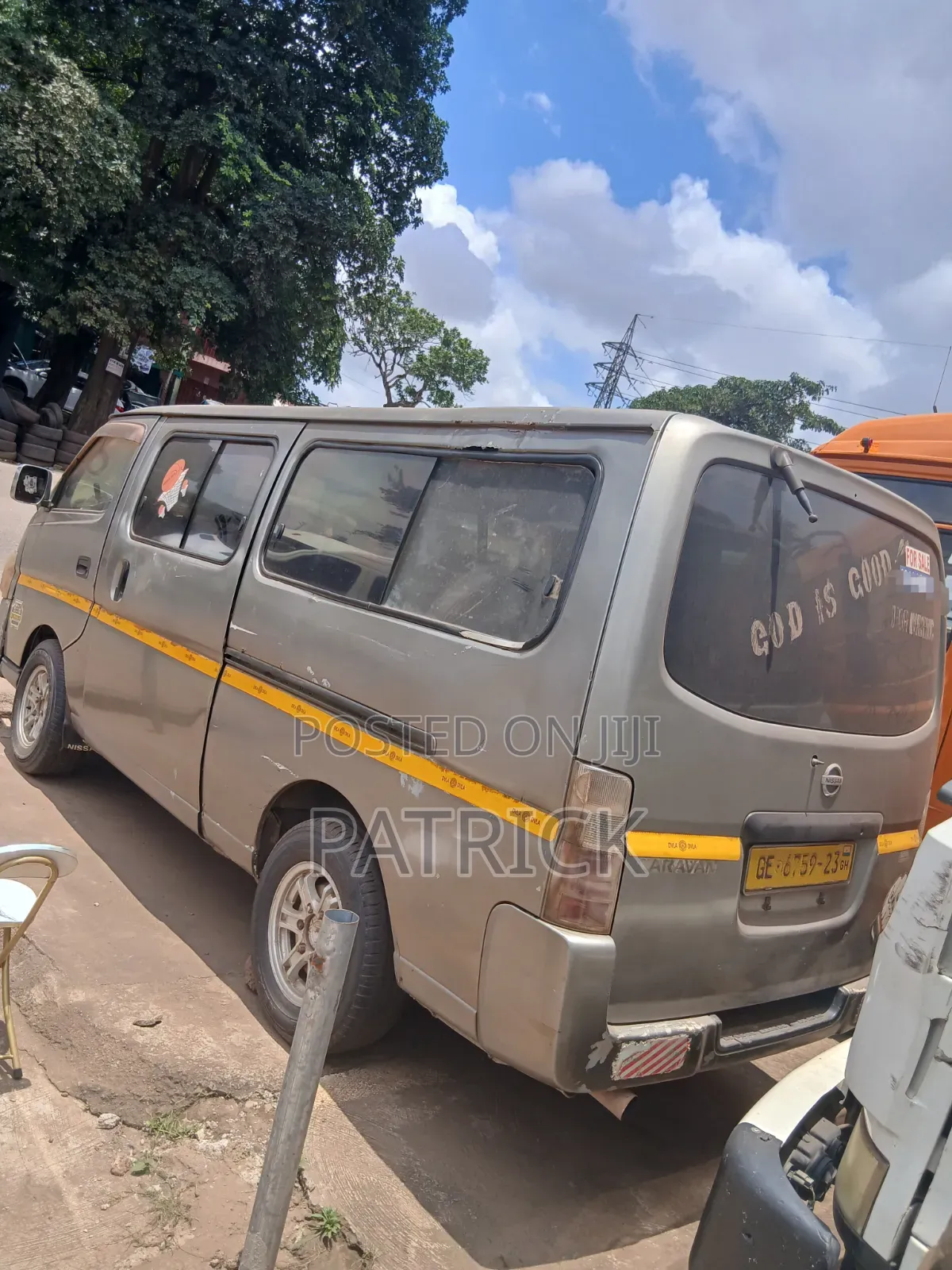 Nissan Caravan (Urvan) 2010 Grey