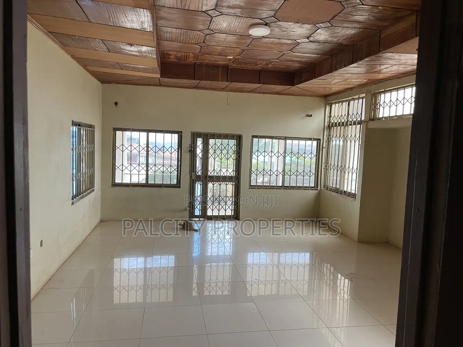 5bdrm House in Atonsu Palcity, Kumasi Metropolitan for rent