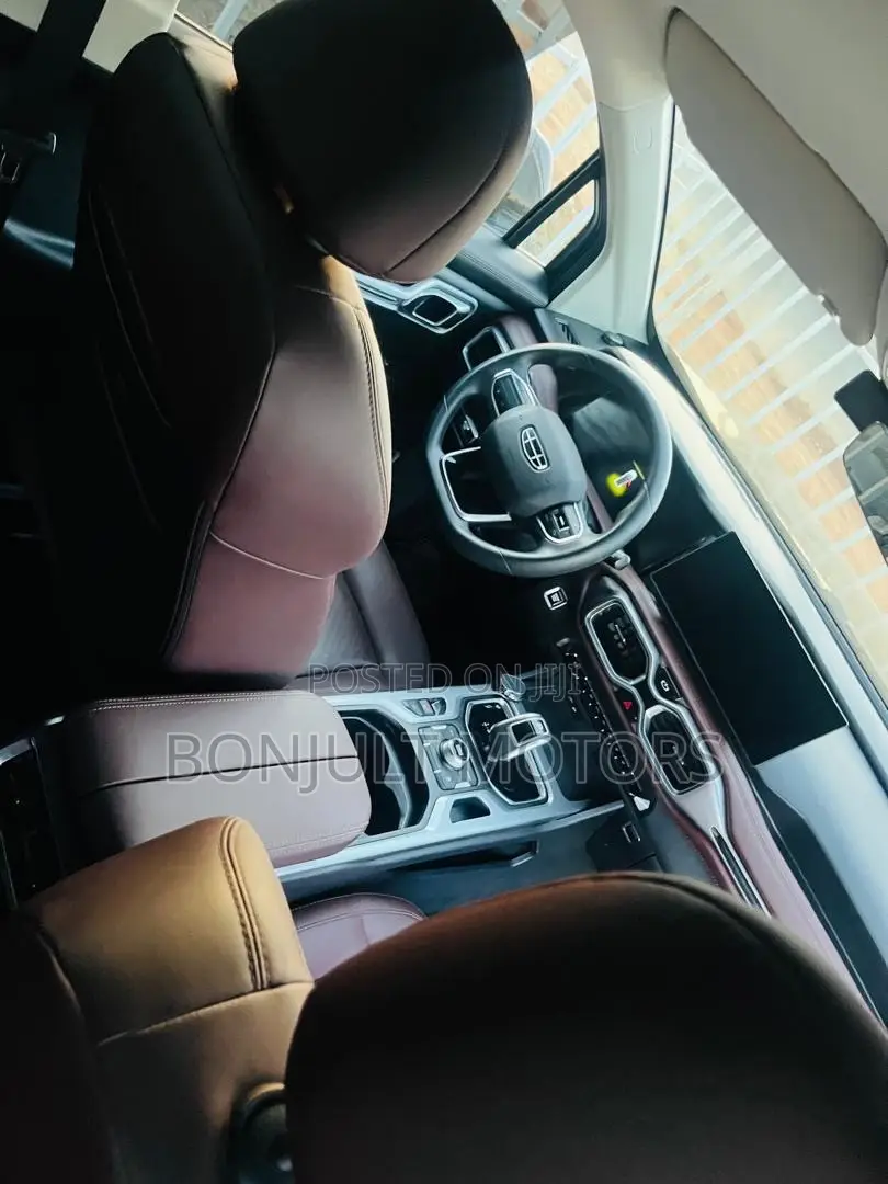 Geely Boyue 1.8TD Automatic Zhiya 2020 Black