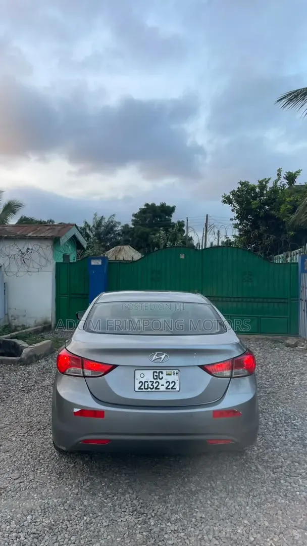 Hyundai Elantra 2012 Gray