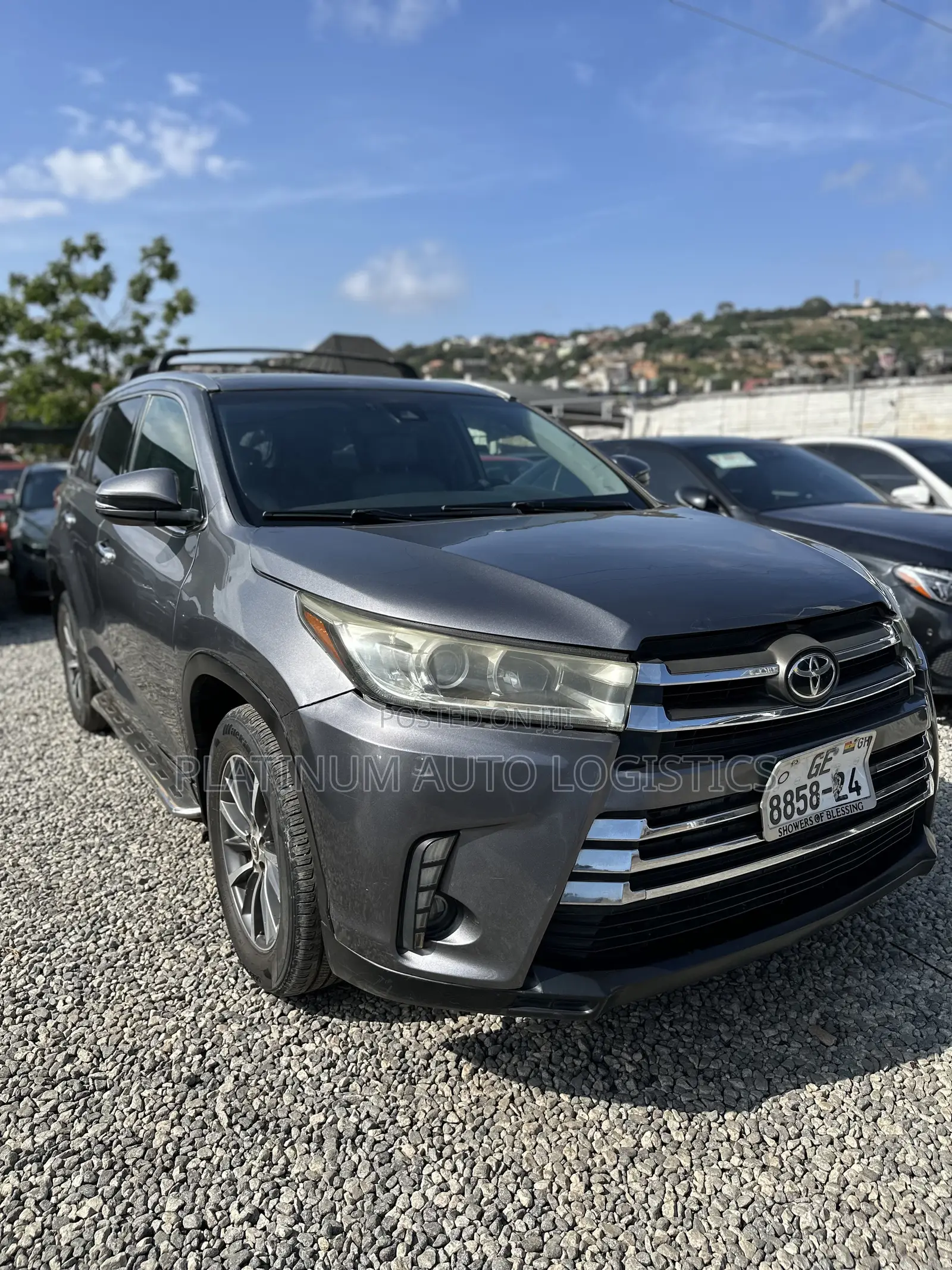 Toyota Highlander XLE 2019 Gray