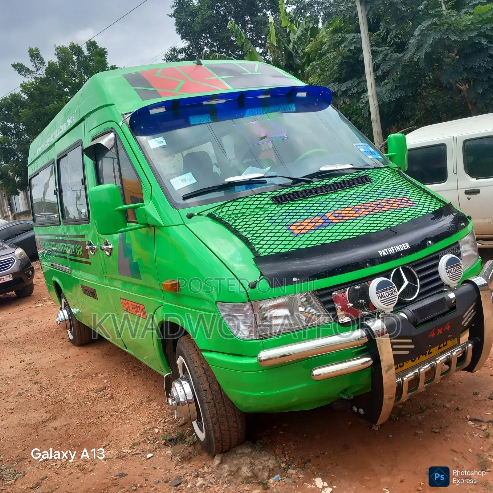 Mercedes-Benz Sprinter 2011 Green