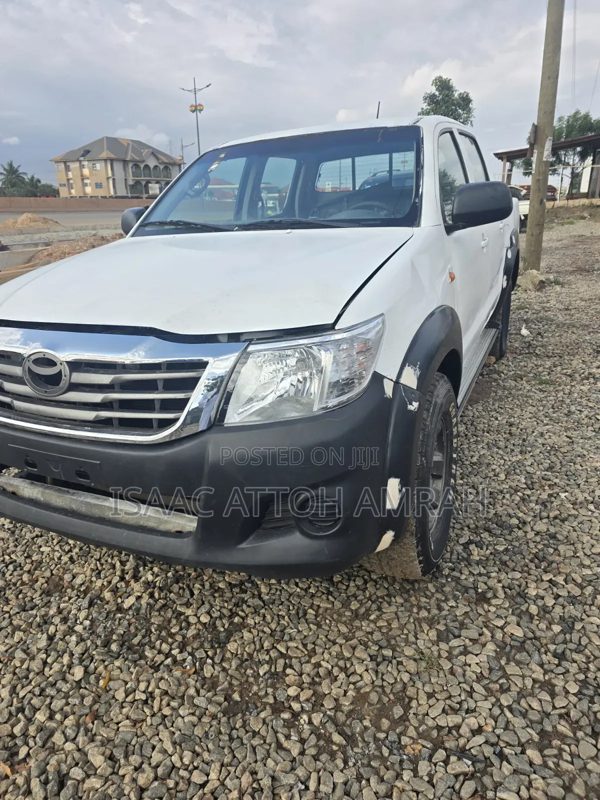 Toyota Hilux 2.5 D-4D 4X4 SRX 2012 White