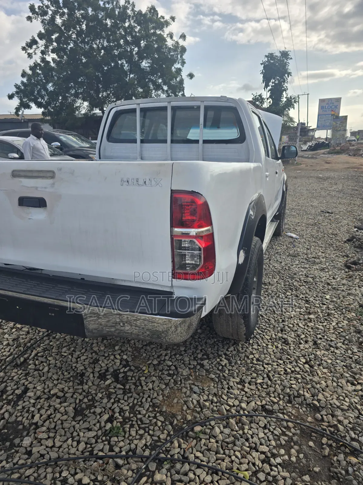 Toyota Hilux 2.5 D-4D 4X4 SRX 2012 White