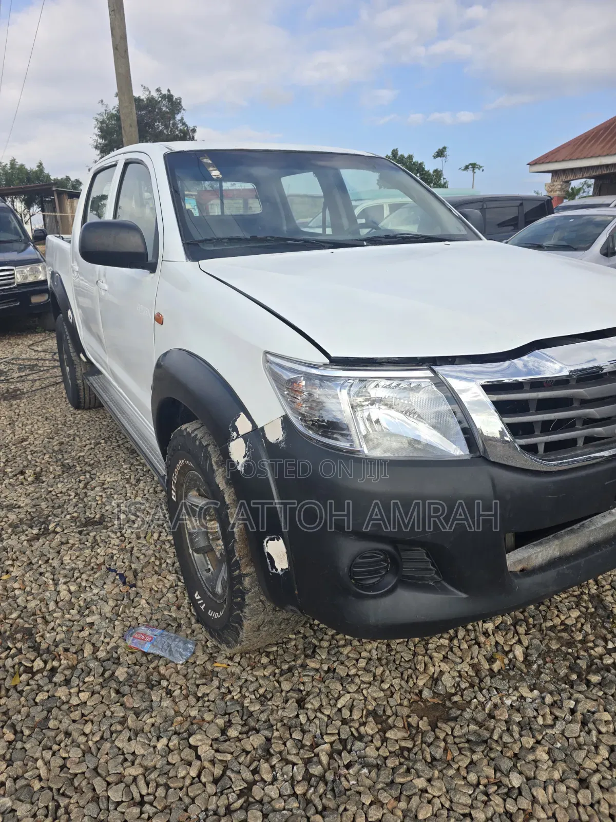 Toyota Hilux 2.5 D-4D 4X4 SRX 2012 White