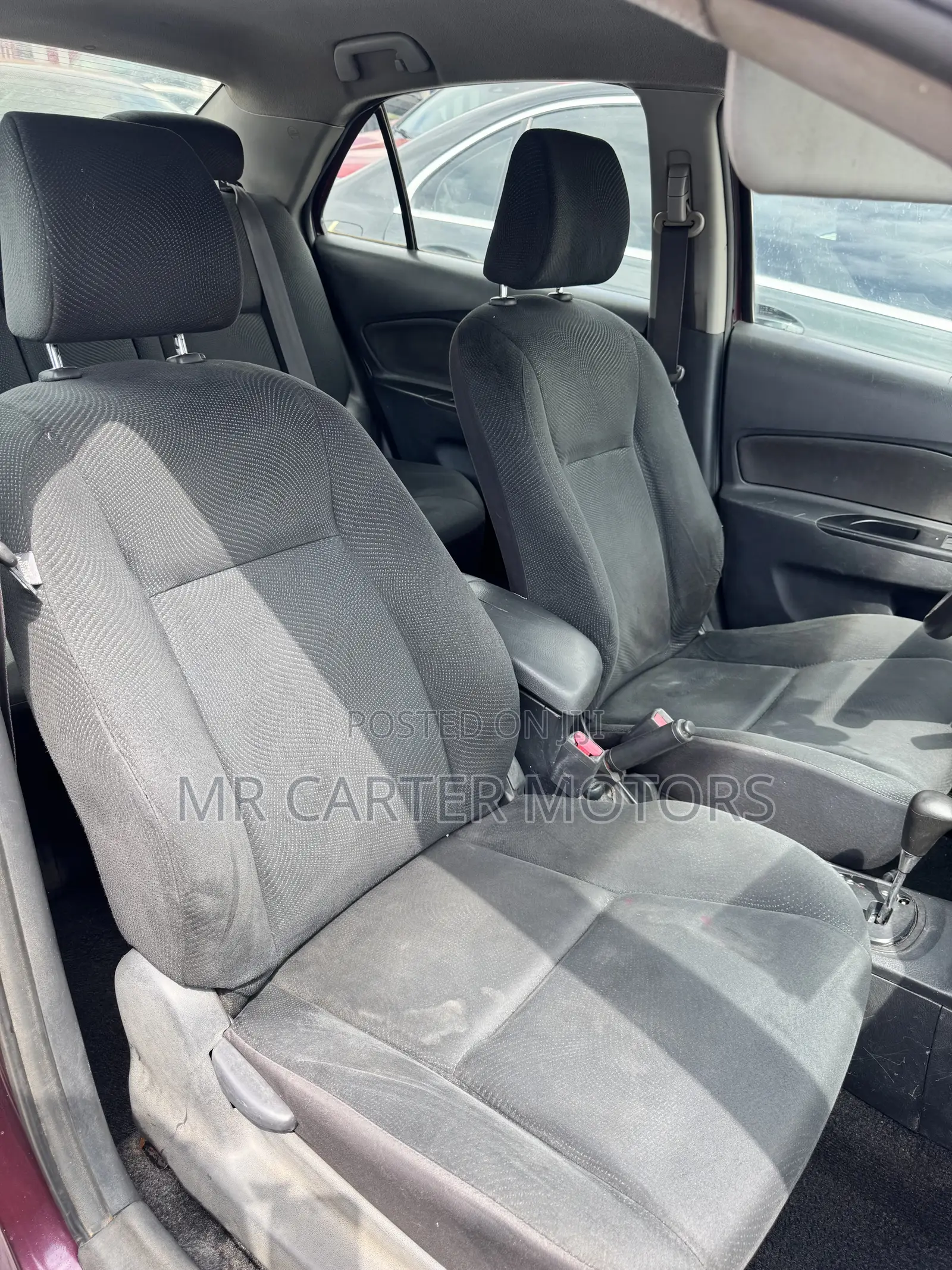 Toyota Yaris Base Sedan 4dr 2010 Brown