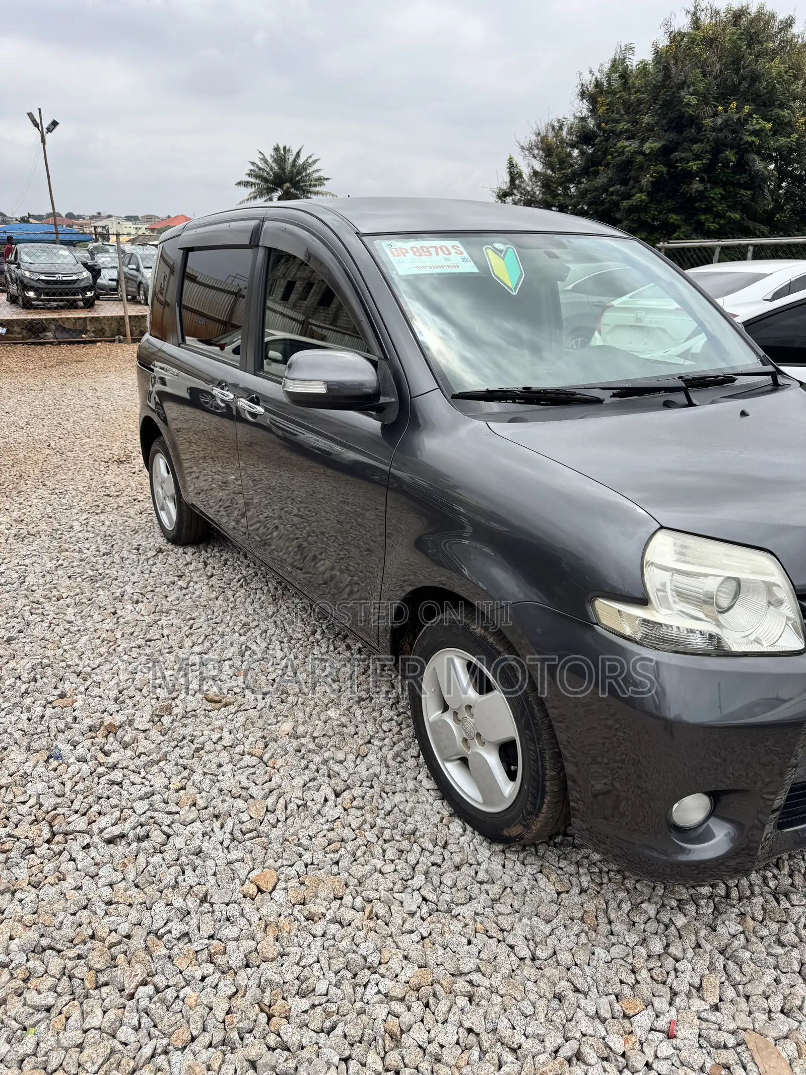 Toyota Sienta 1.5 AWD 2012 Beige