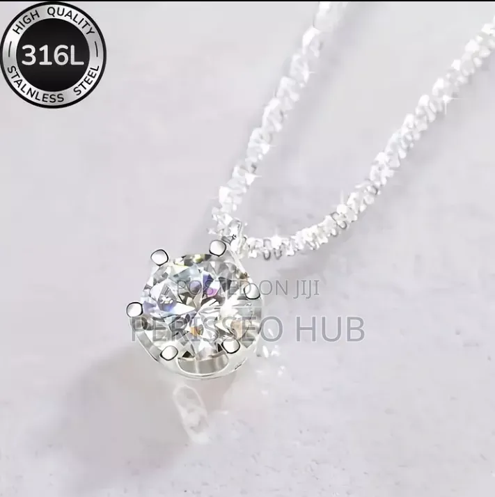 Sparkling Rhinestone Pendant Necklace