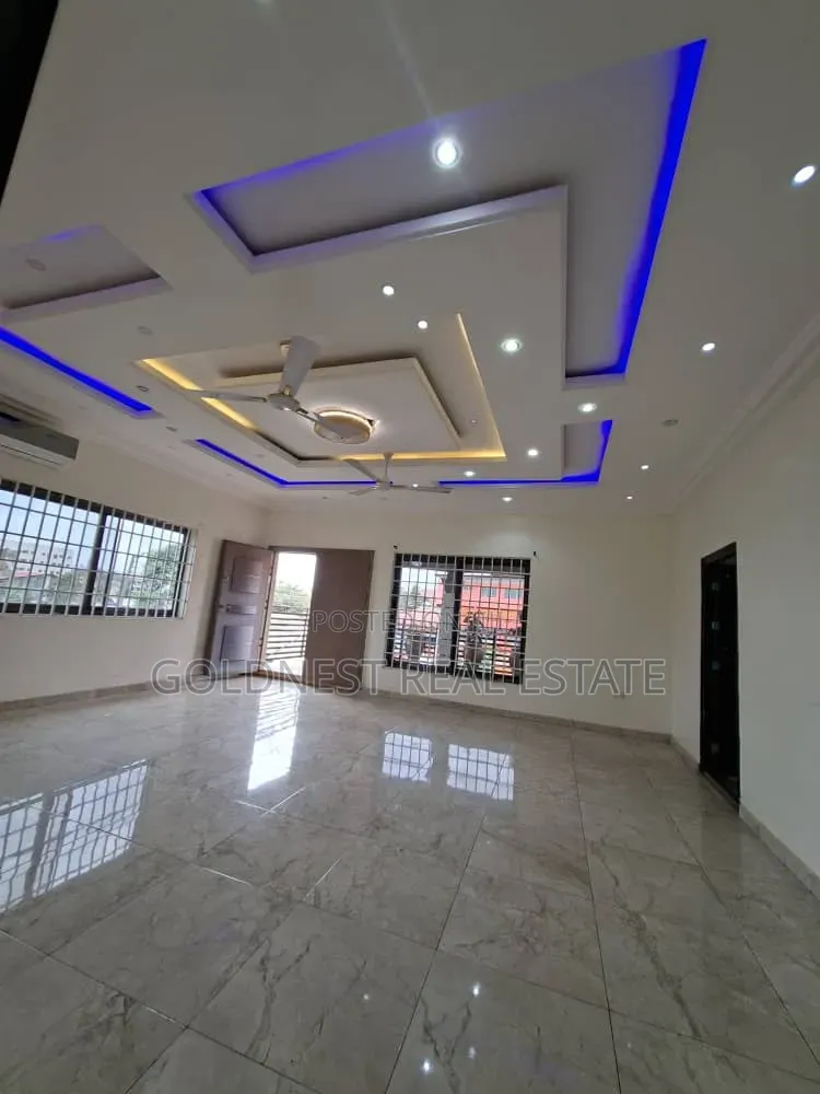3bdrm Apartment in SDA Area for rent