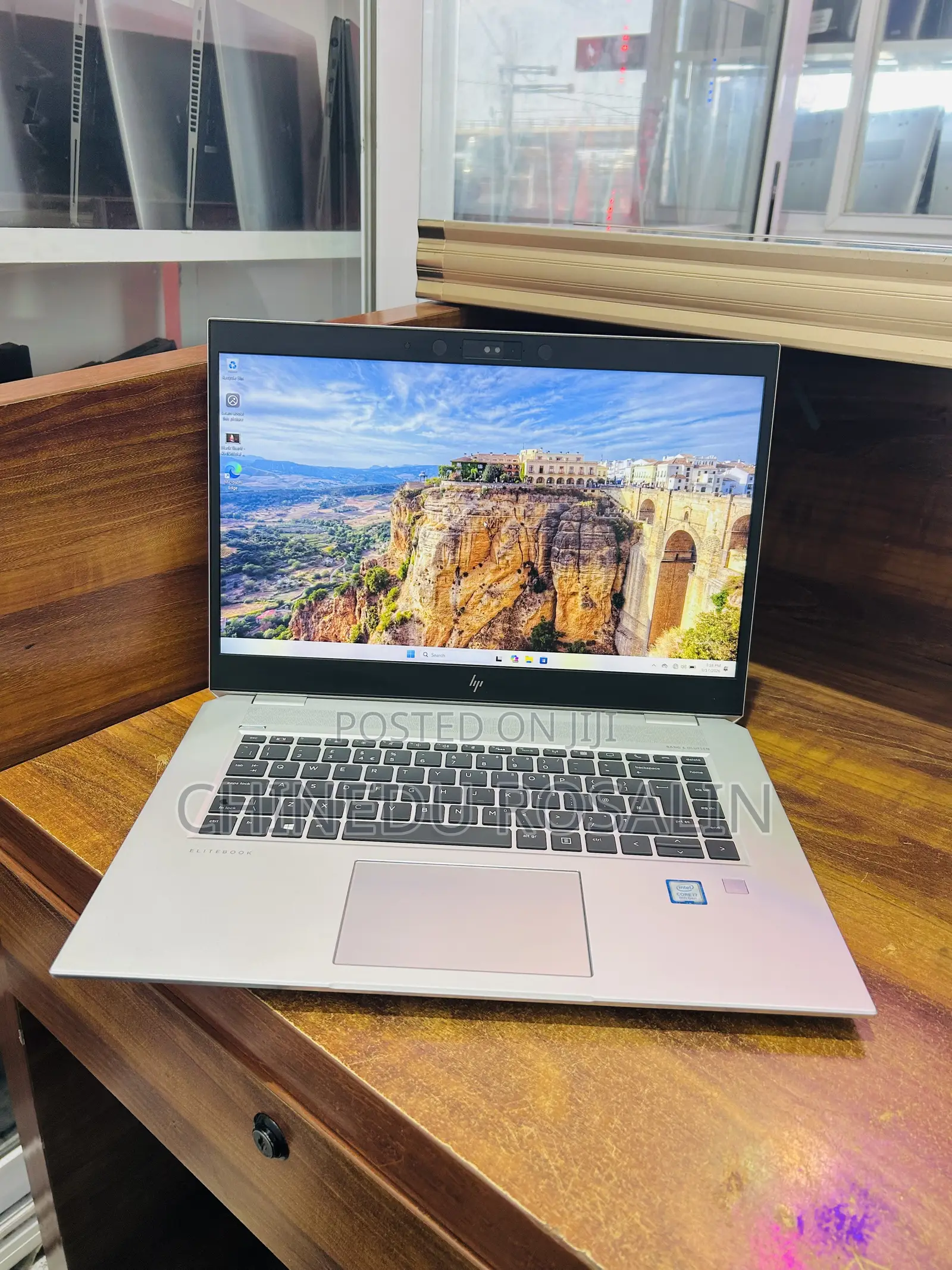 Laptop HP EliteBook 1050 G1 16GB Intel Core i7 SSD 512GB