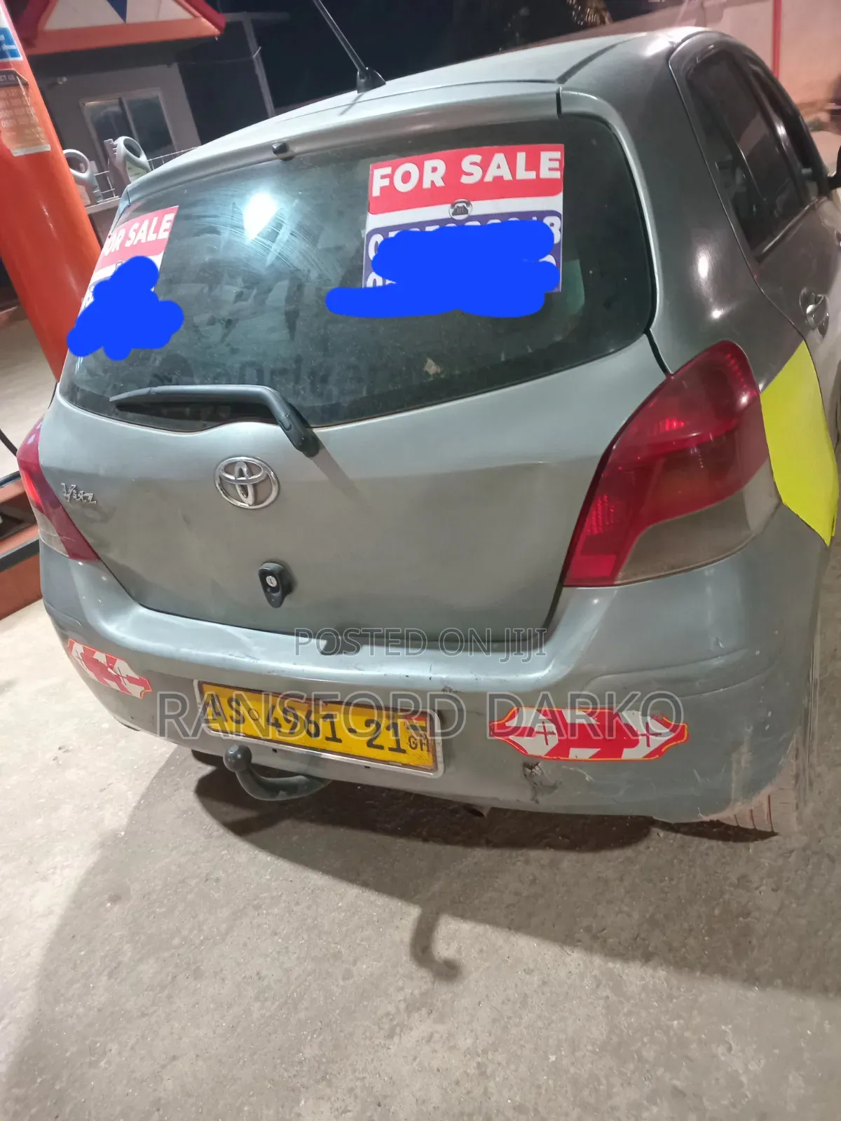 Toyota Vitz 2010 Silver