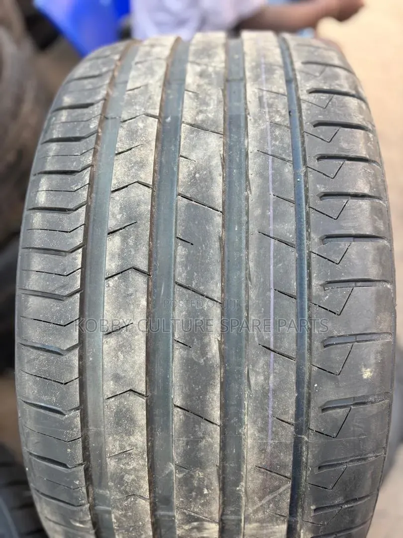Original Bridgestone 225/45r18 Tyres Available for All Cars