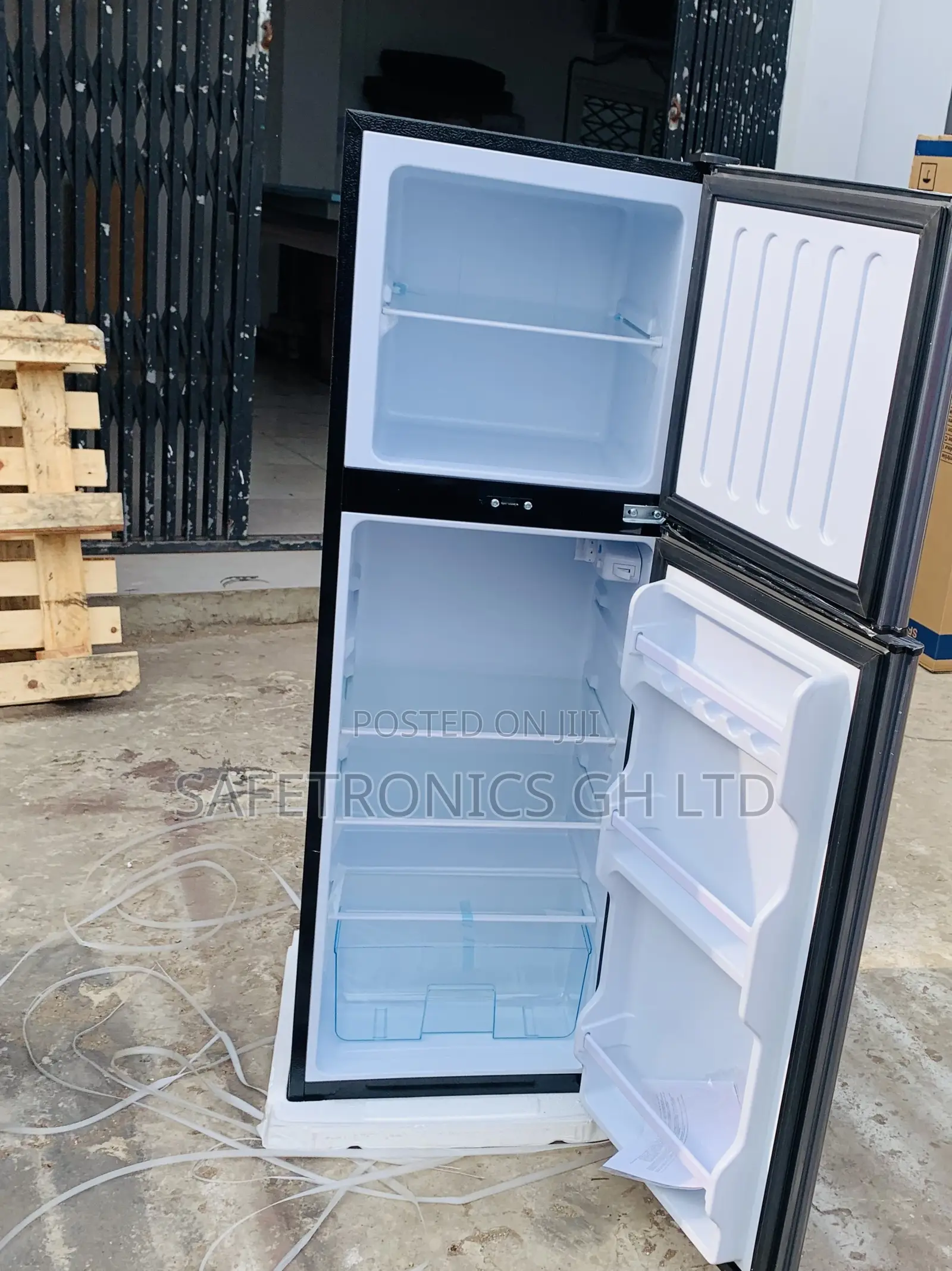 Available in Stock (Grey) Nasd2-13fl 2 Doors 112L Nasco Fridge