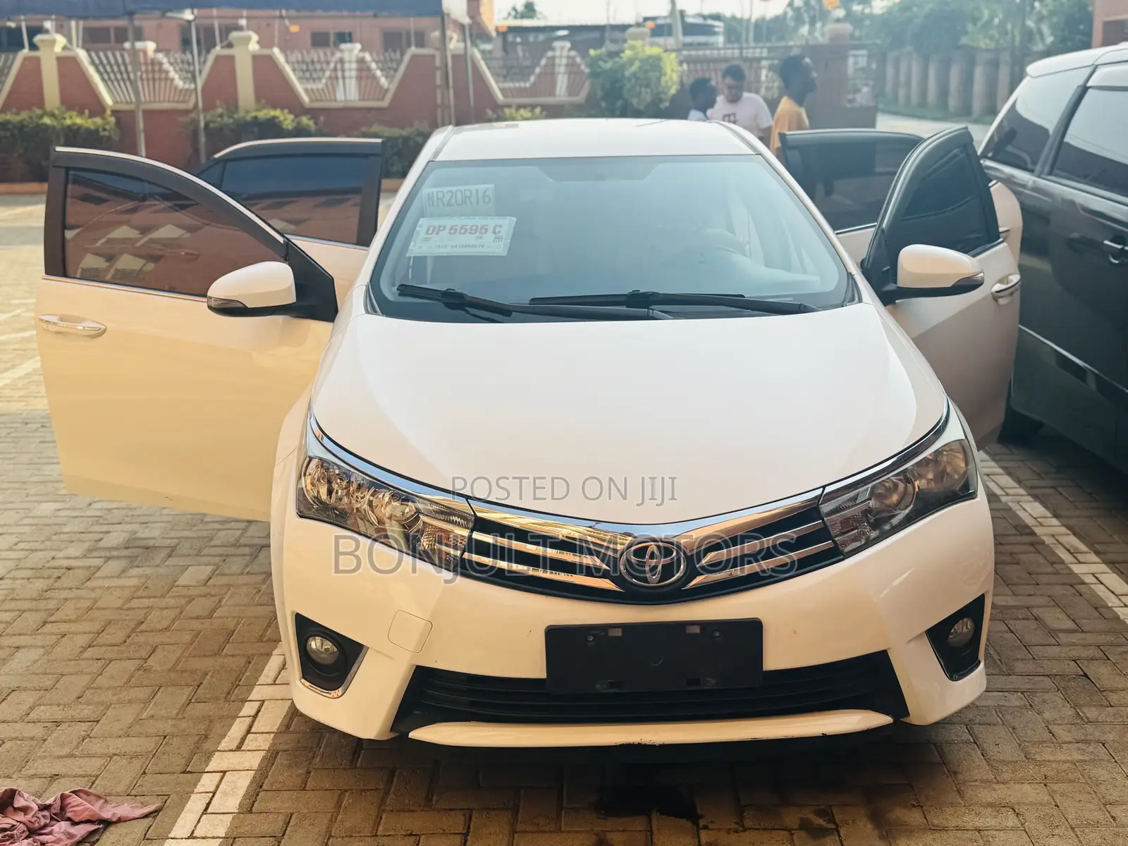Toyota Corolla L 4dr Sedan (1.8L 4cyl CVT) 2017 White
