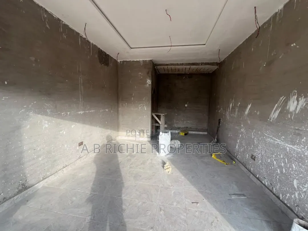 Shop for Rent at Tse-Addo