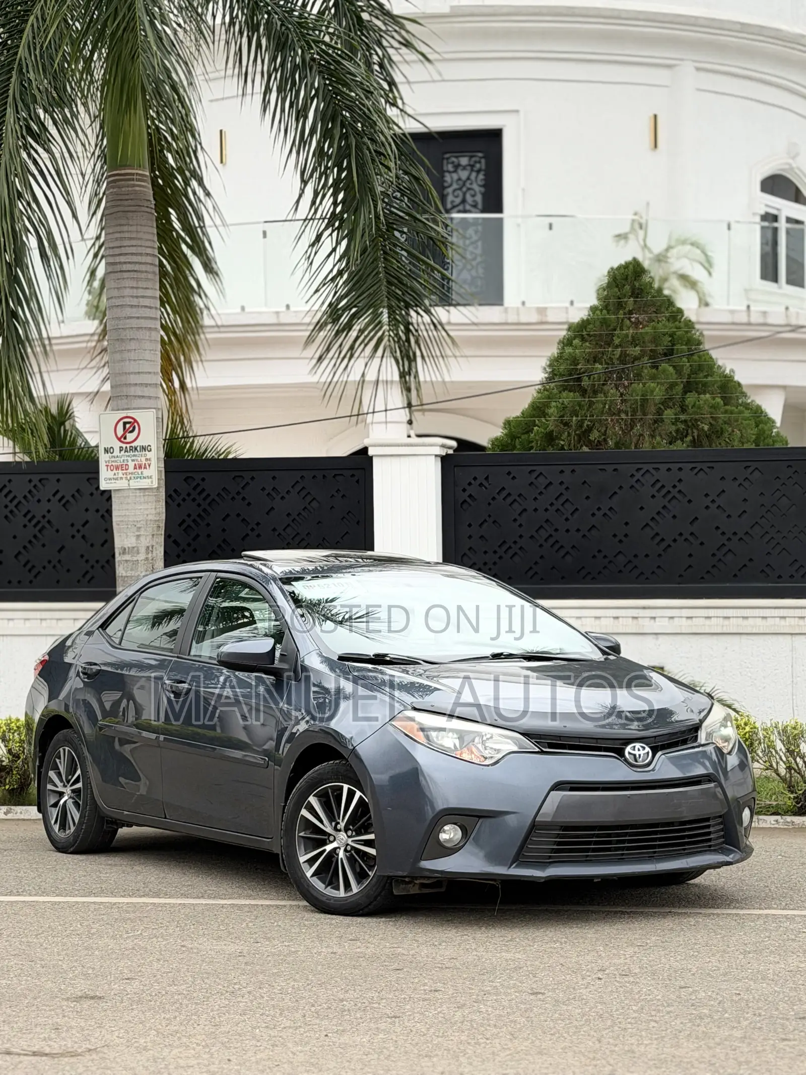 Toyota Corolla LE Premium 4dr Sedan (1.8L 4cyl CVT) 2016 Gray