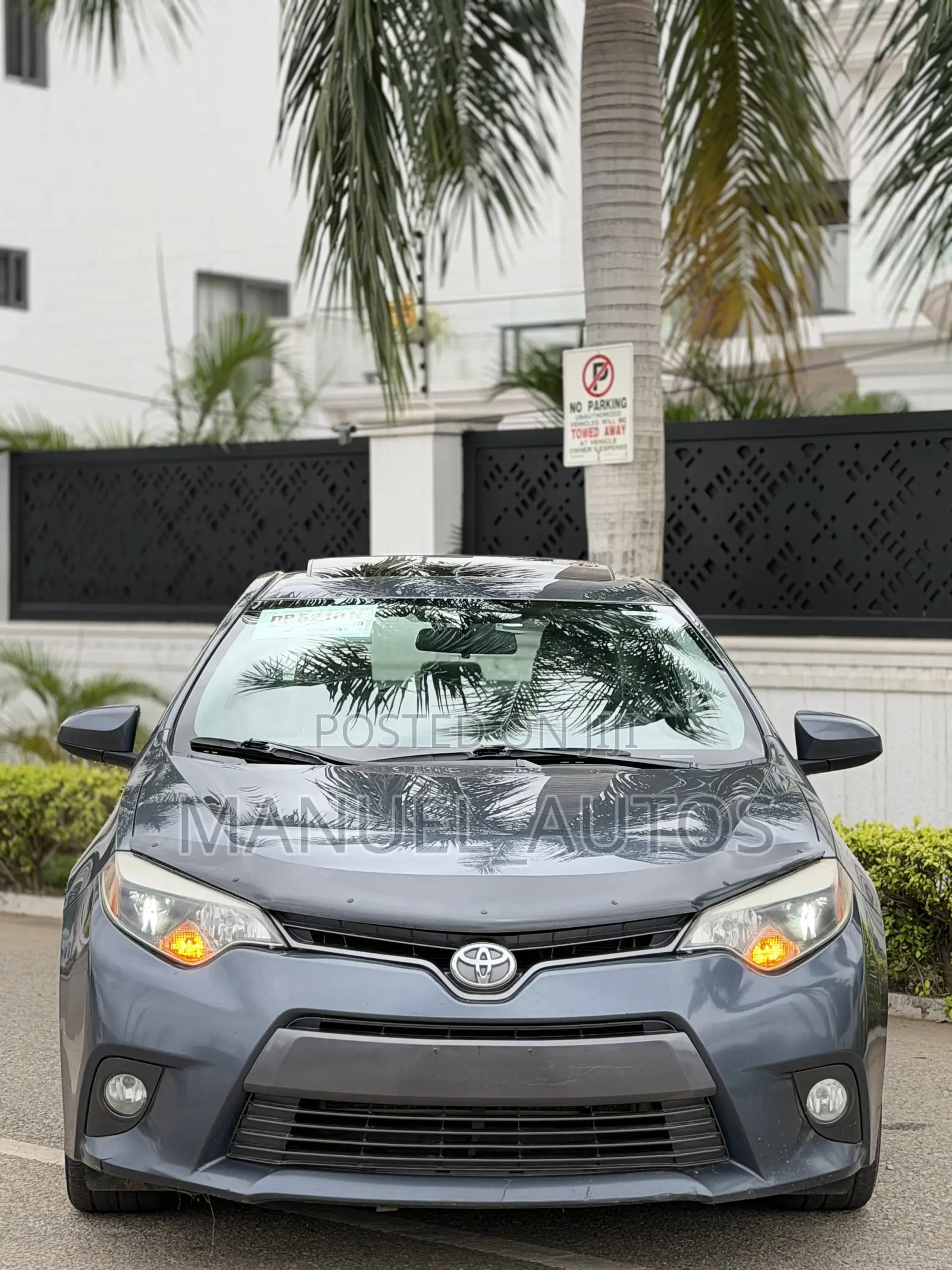 Toyota Corolla LE Premium 4dr Sedan (1.8L 4cyl CVT) 2016 Gray