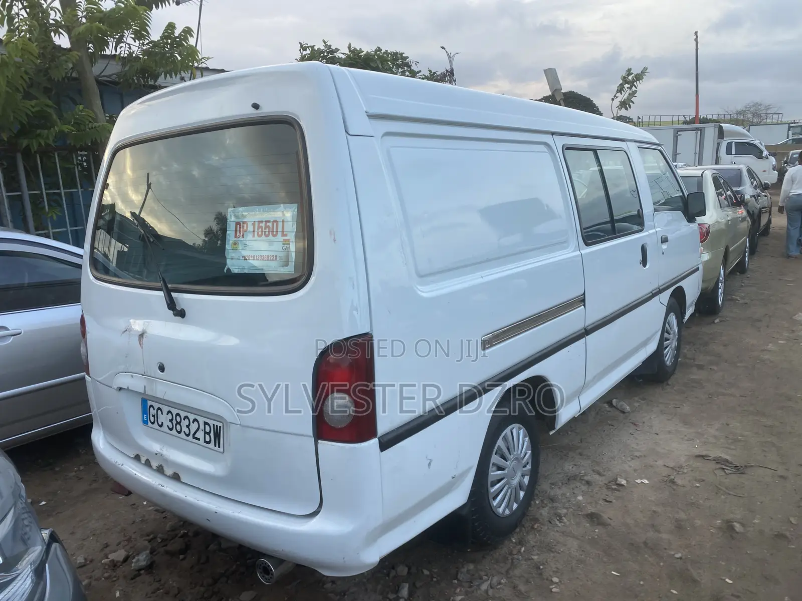 Hyundai H-100 2004 White