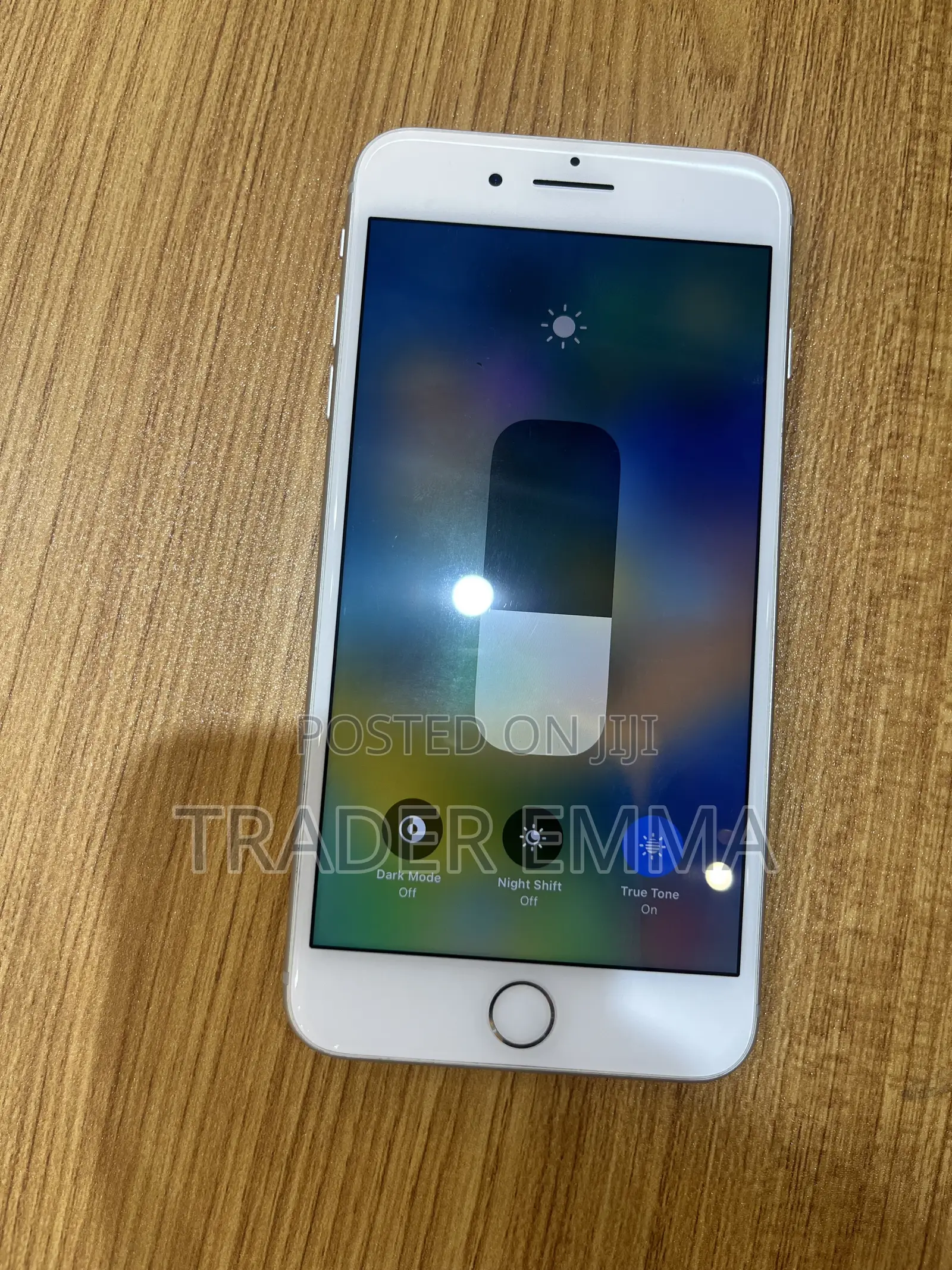 Apple iPhone 8 Plus 64 GB White