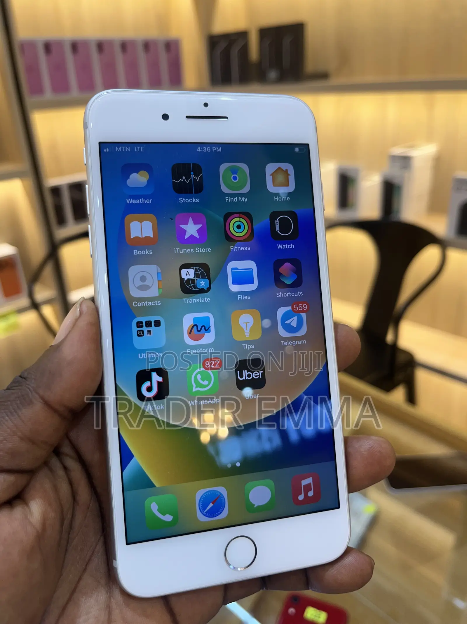 Apple iPhone 8 Plus 64 GB White