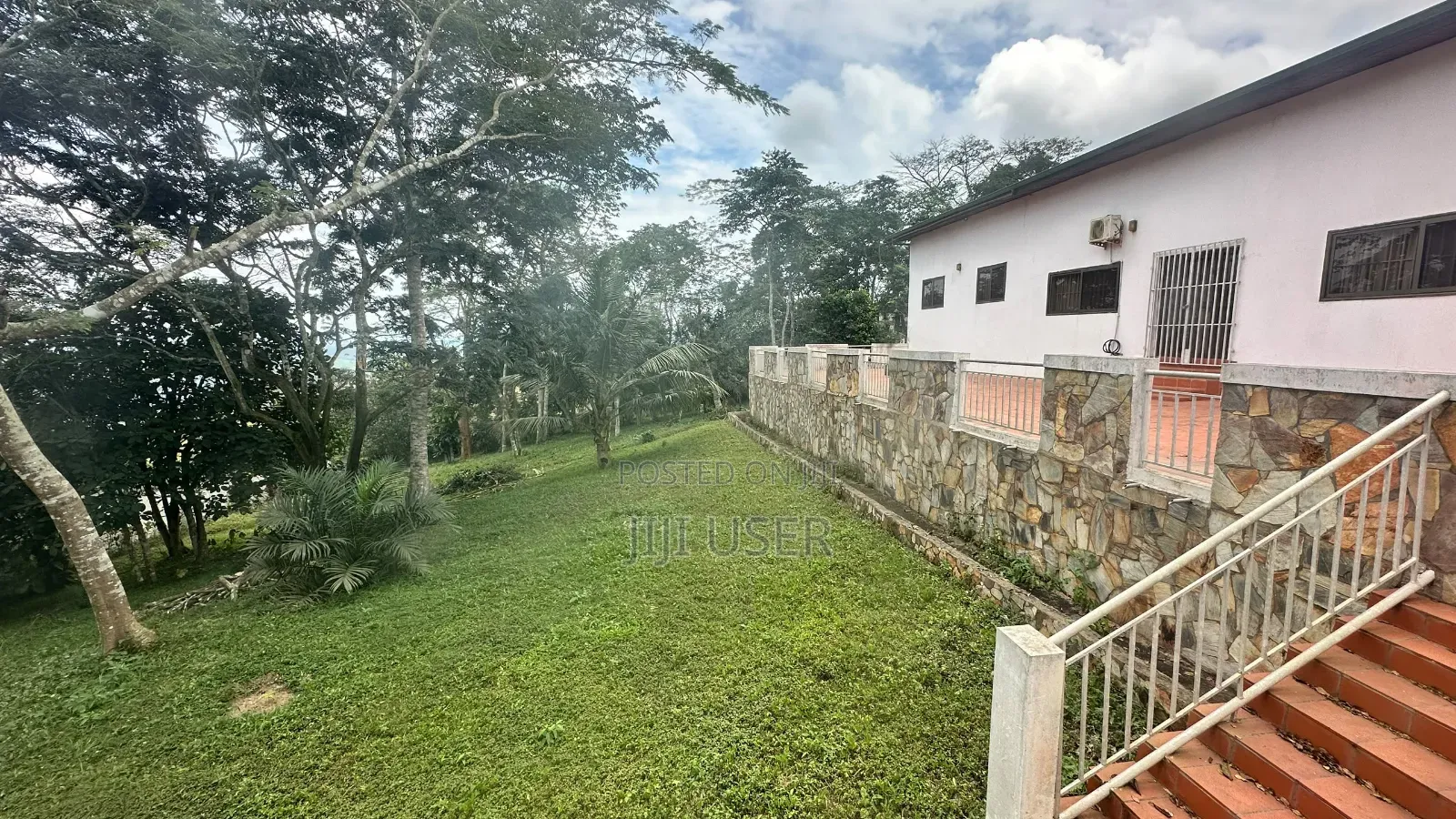 4bdrm House in Aburi for sale