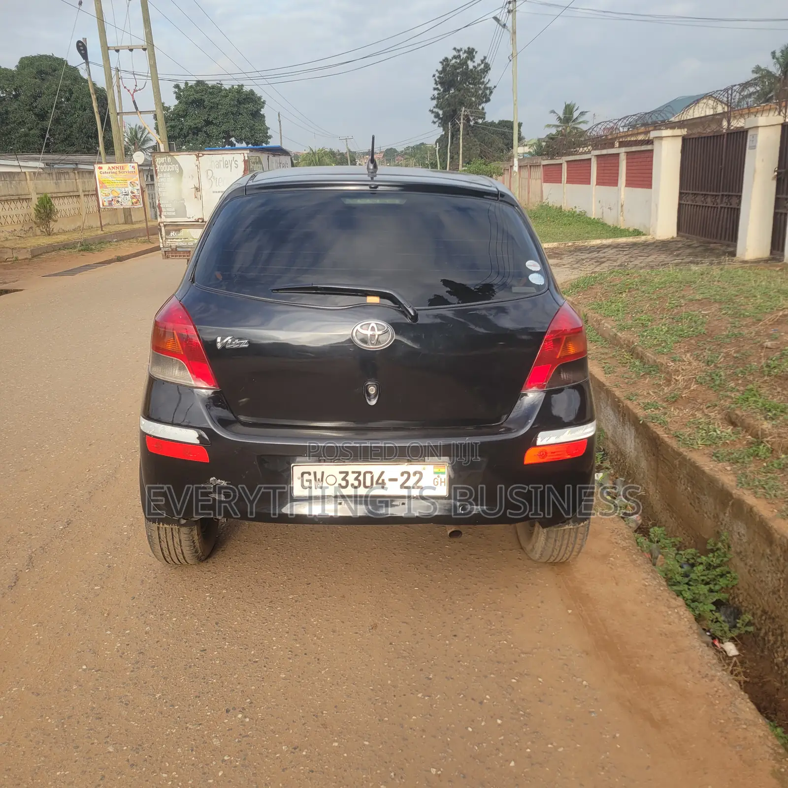 Toyota Vitz 1.3 AWD 5dr 2010 Black